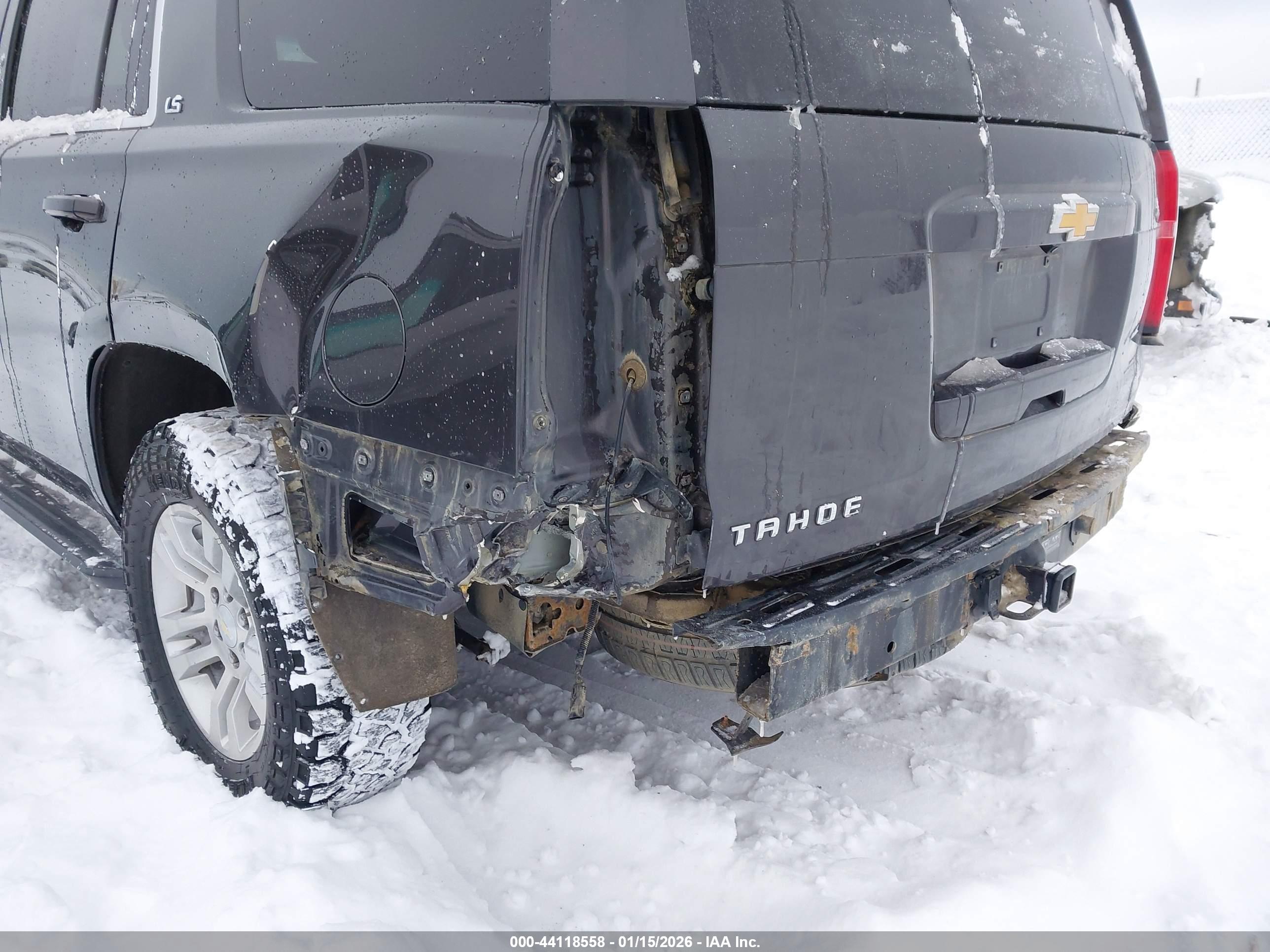CHEVROLET TAHOE image 6