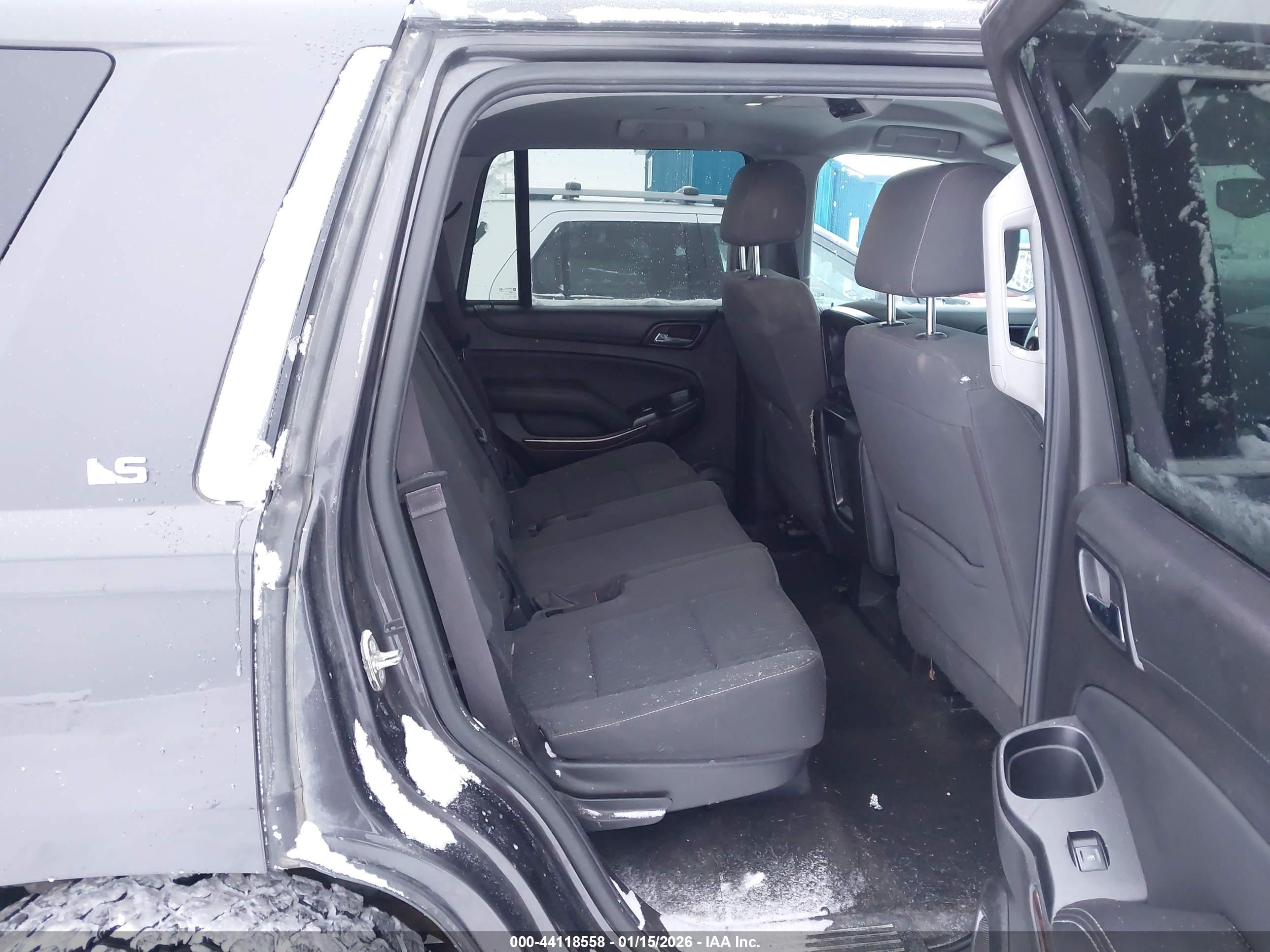 CHEVROLET TAHOE image 8