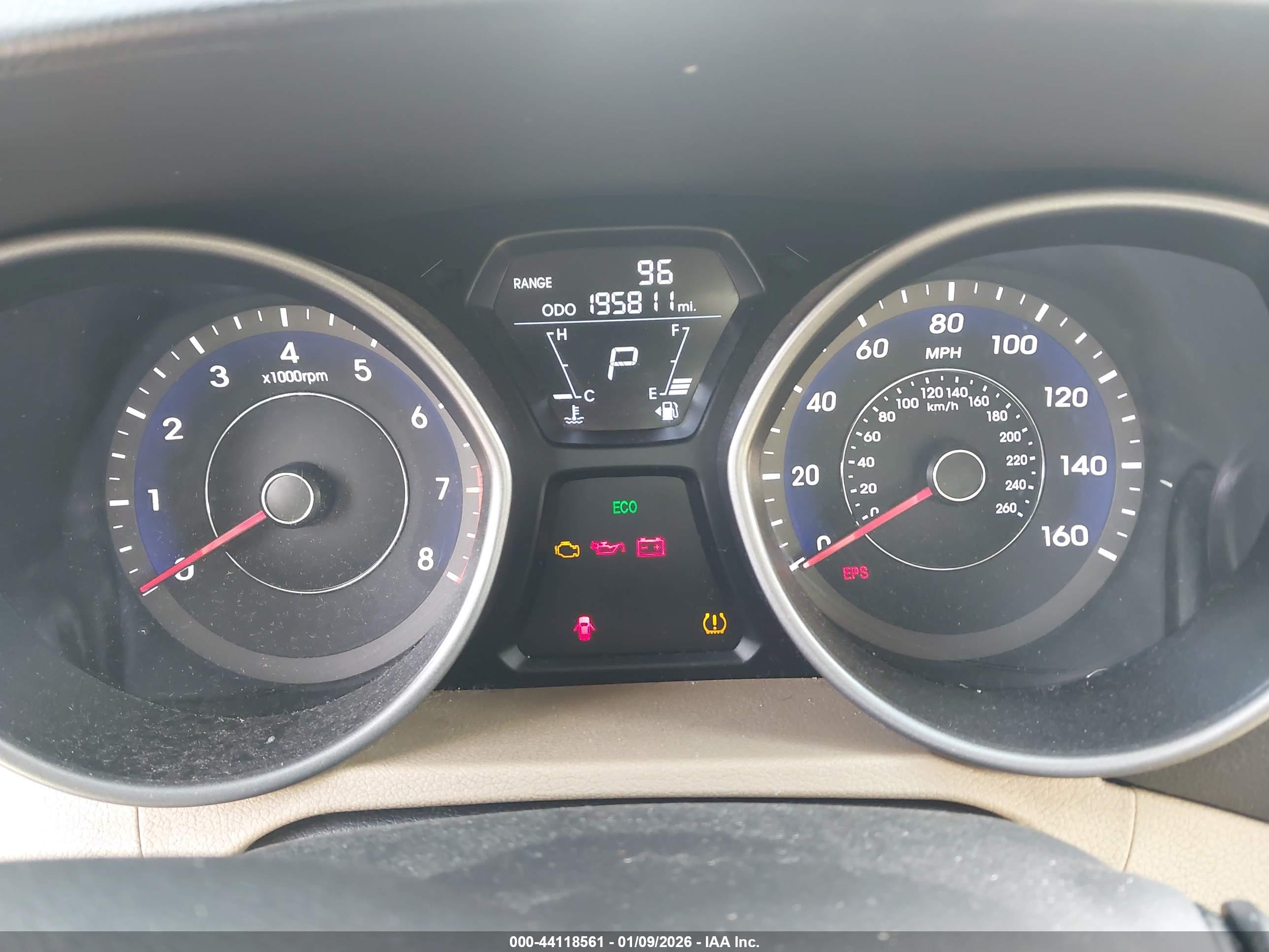 HYUNDAI ELANTRA image 7