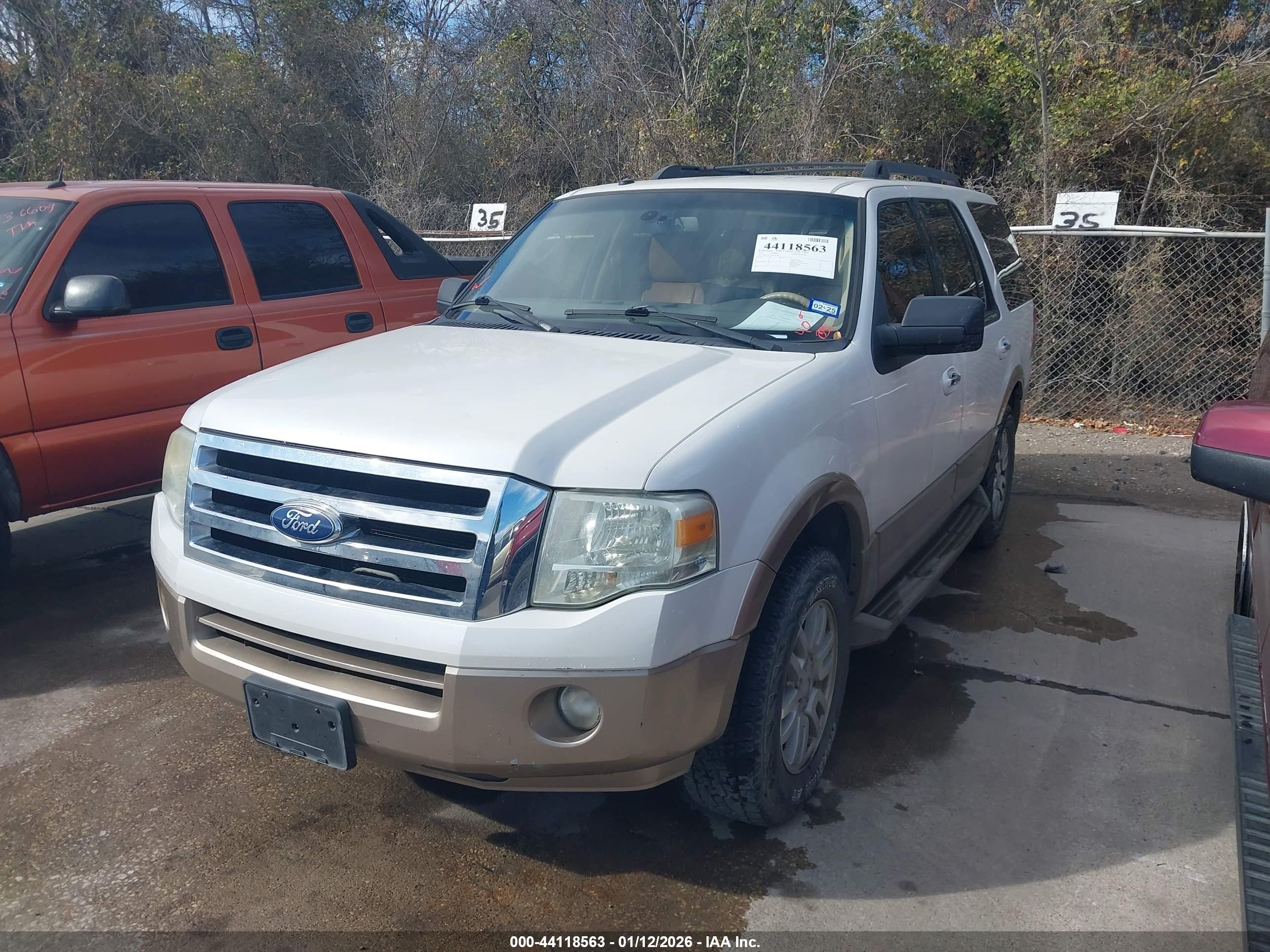 FORD EXPEDITION image 2