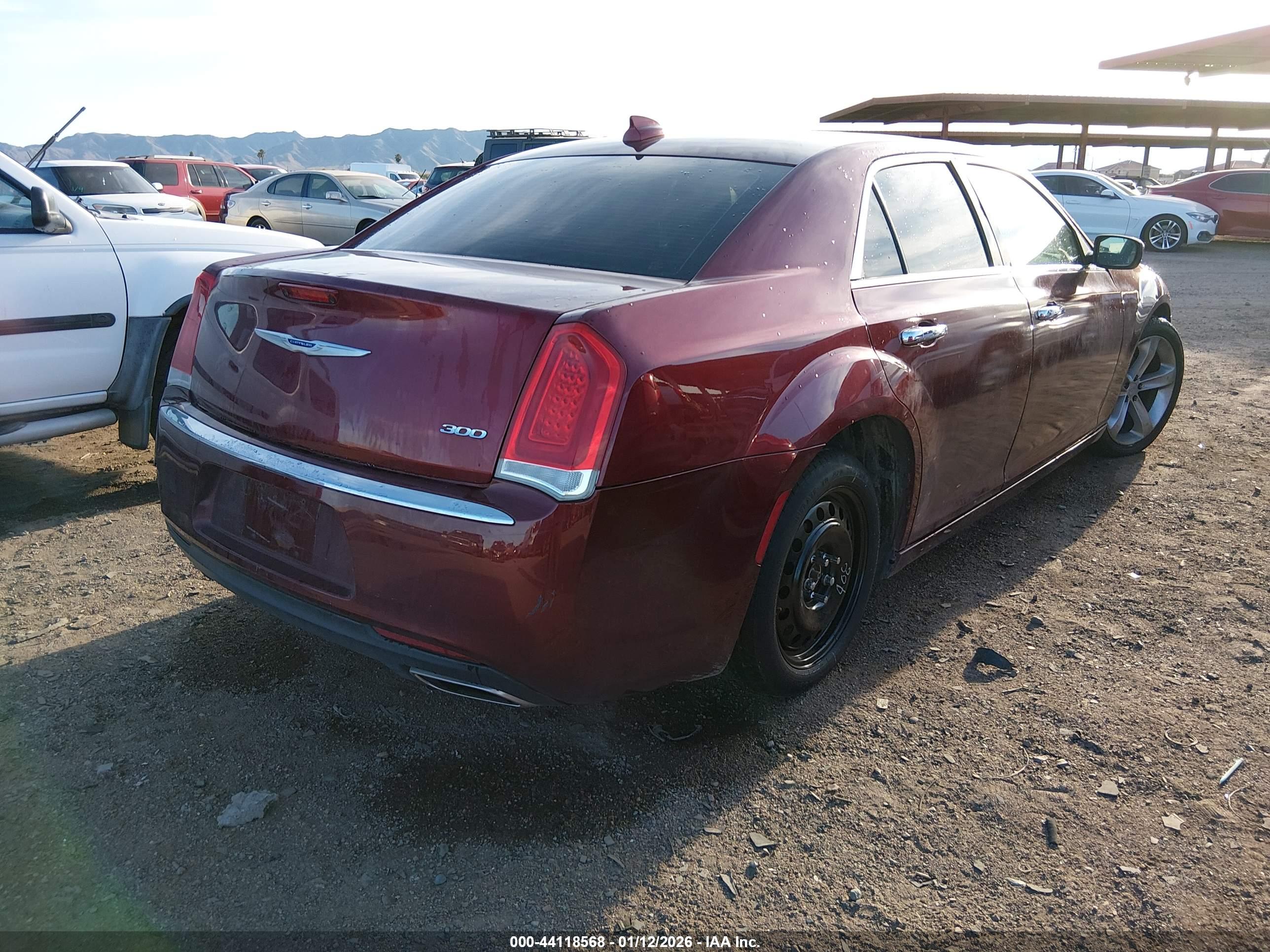 CHRYSLER 300 image 4