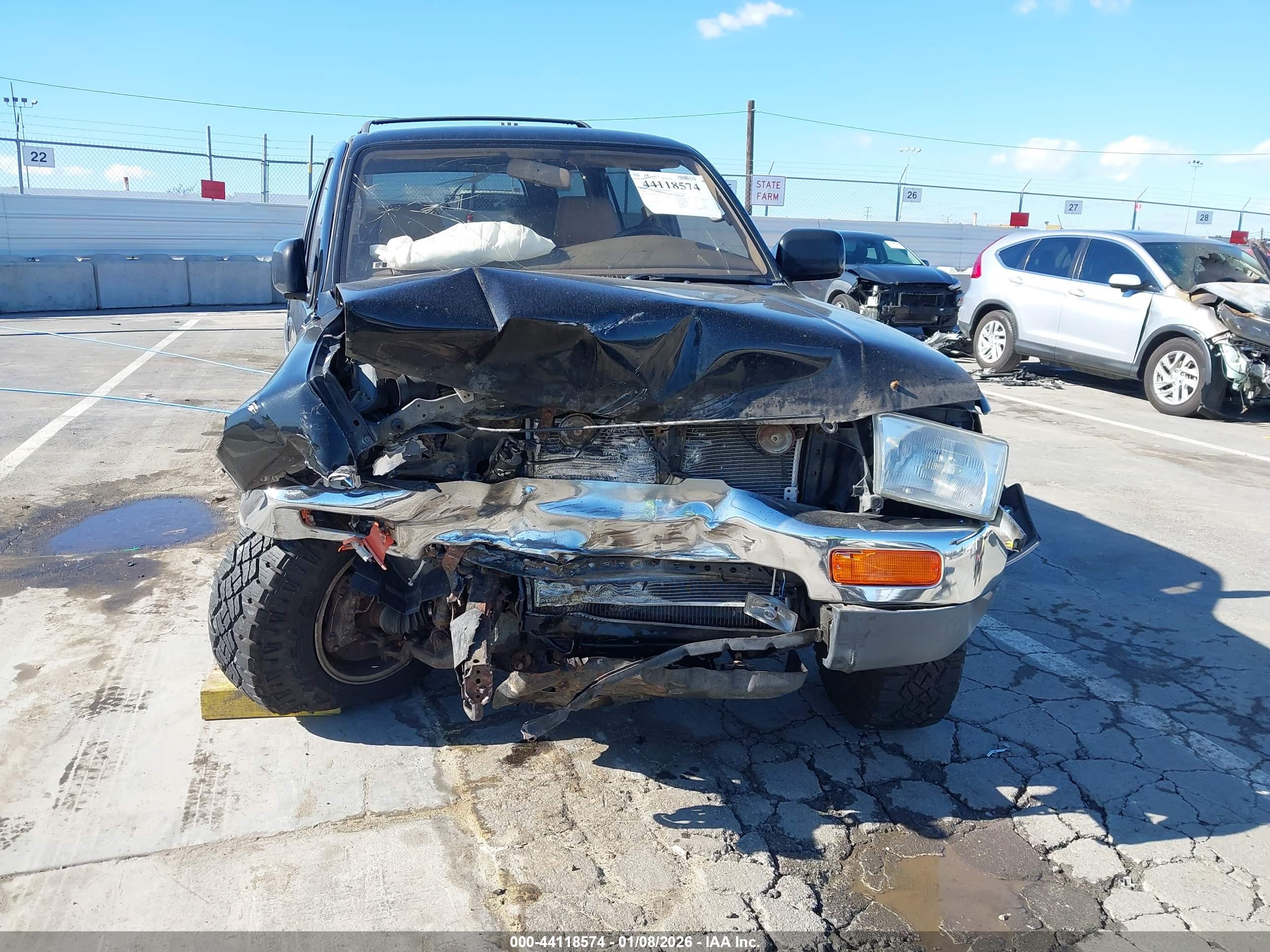 TOYOTA 4RUNNER image 6
