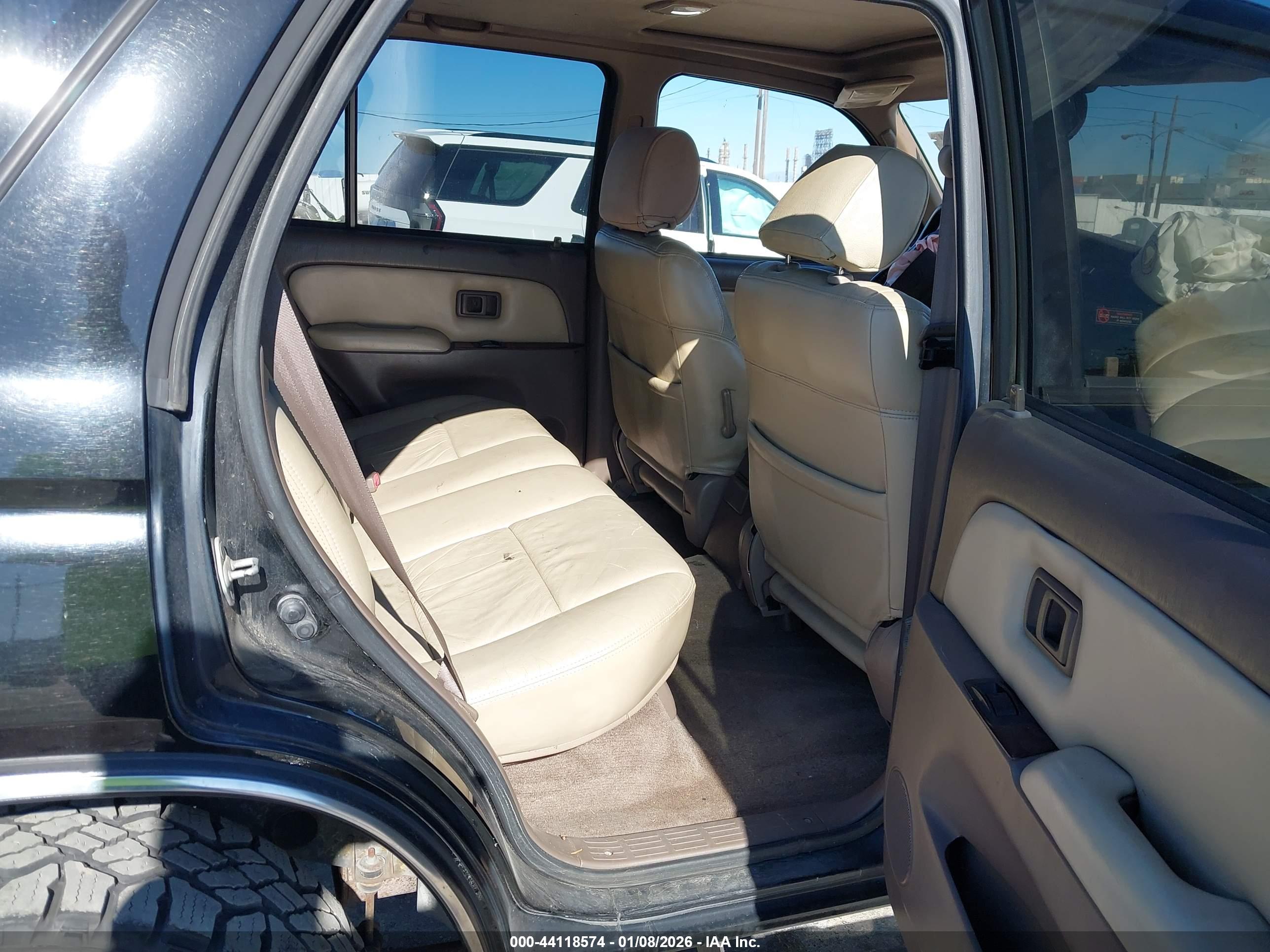 TOYOTA 4RUNNER image 8