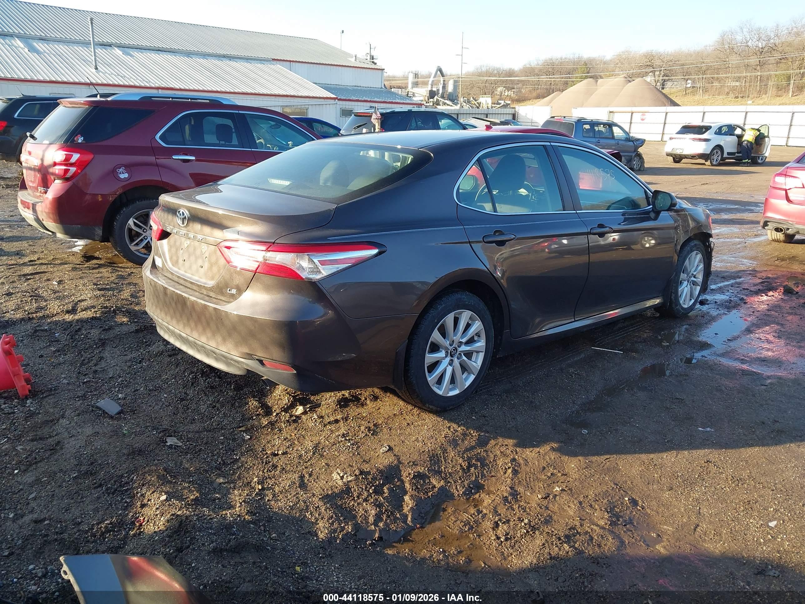 TOYOTA CAMRY image 4