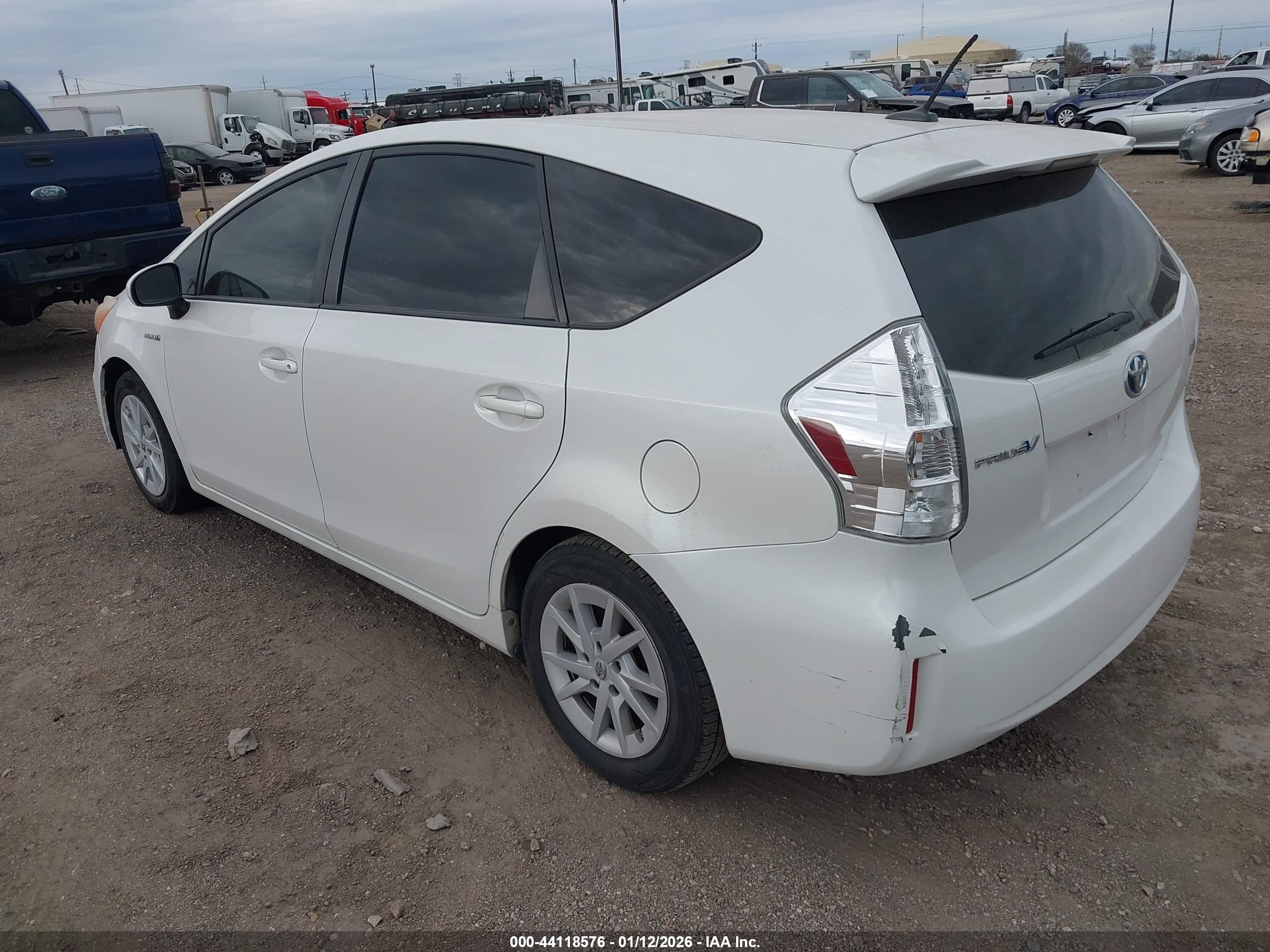 TOYOTA PRIUS image 3