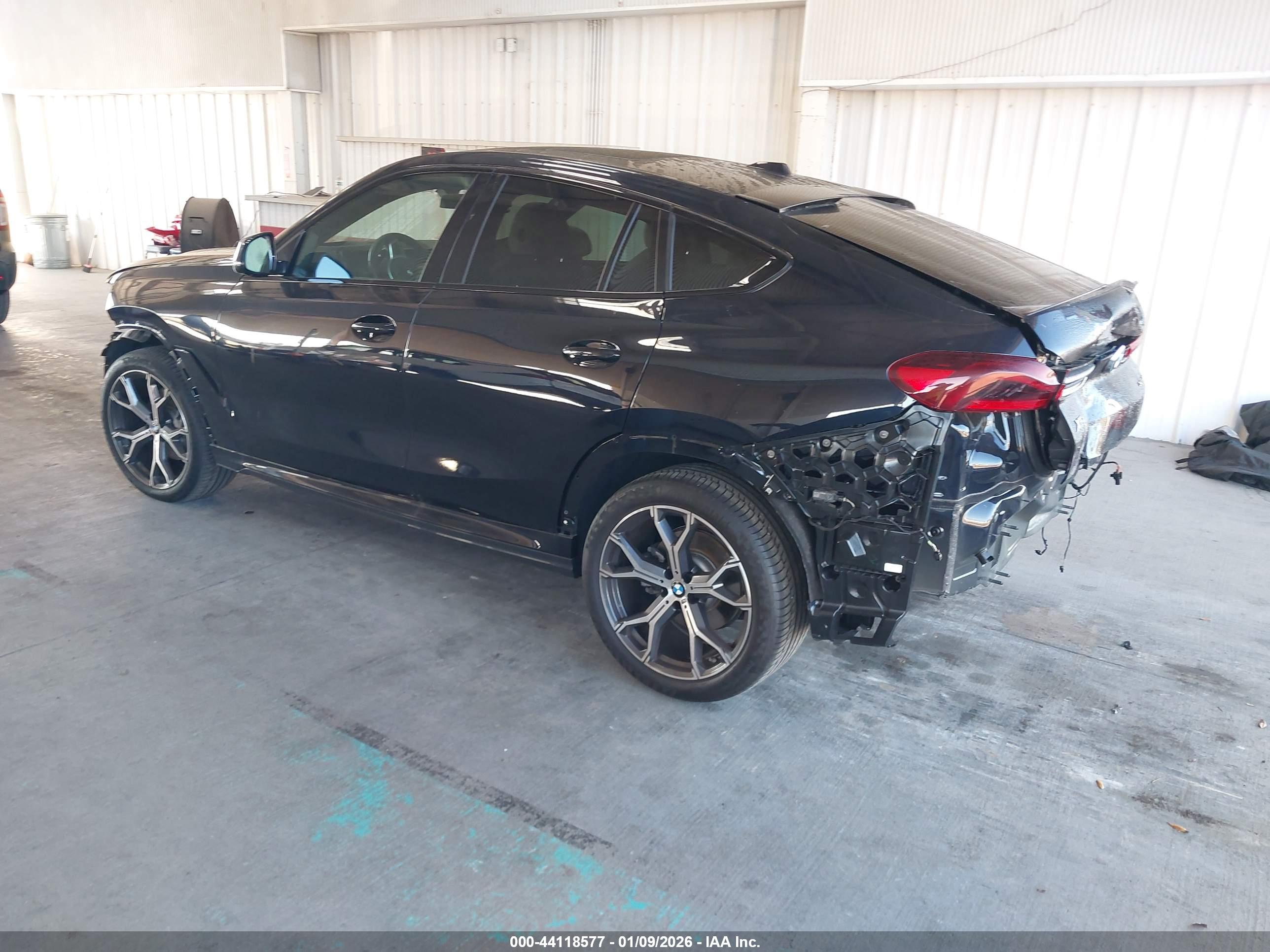 BMW X6 image 3