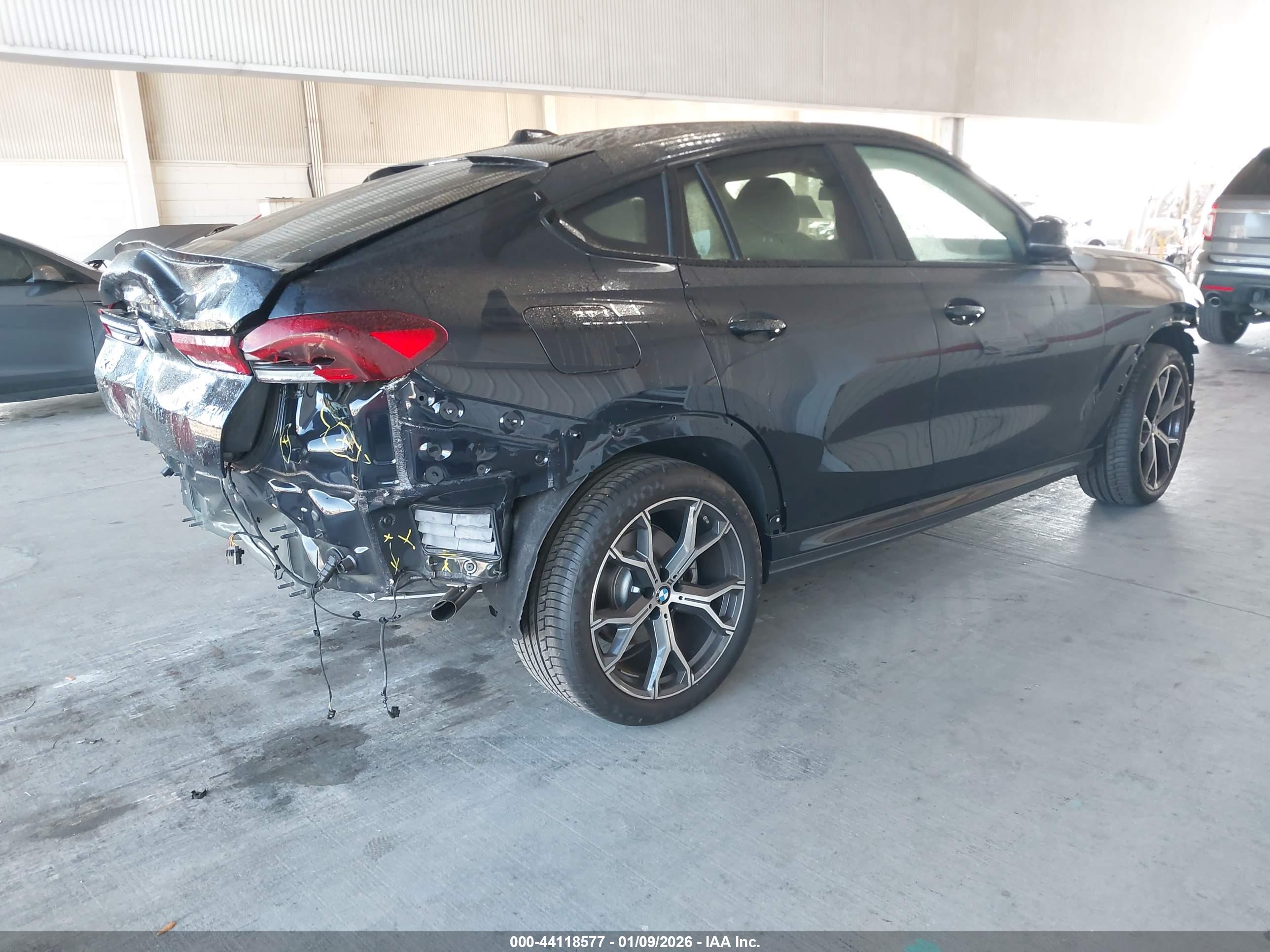 BMW X6 image 4