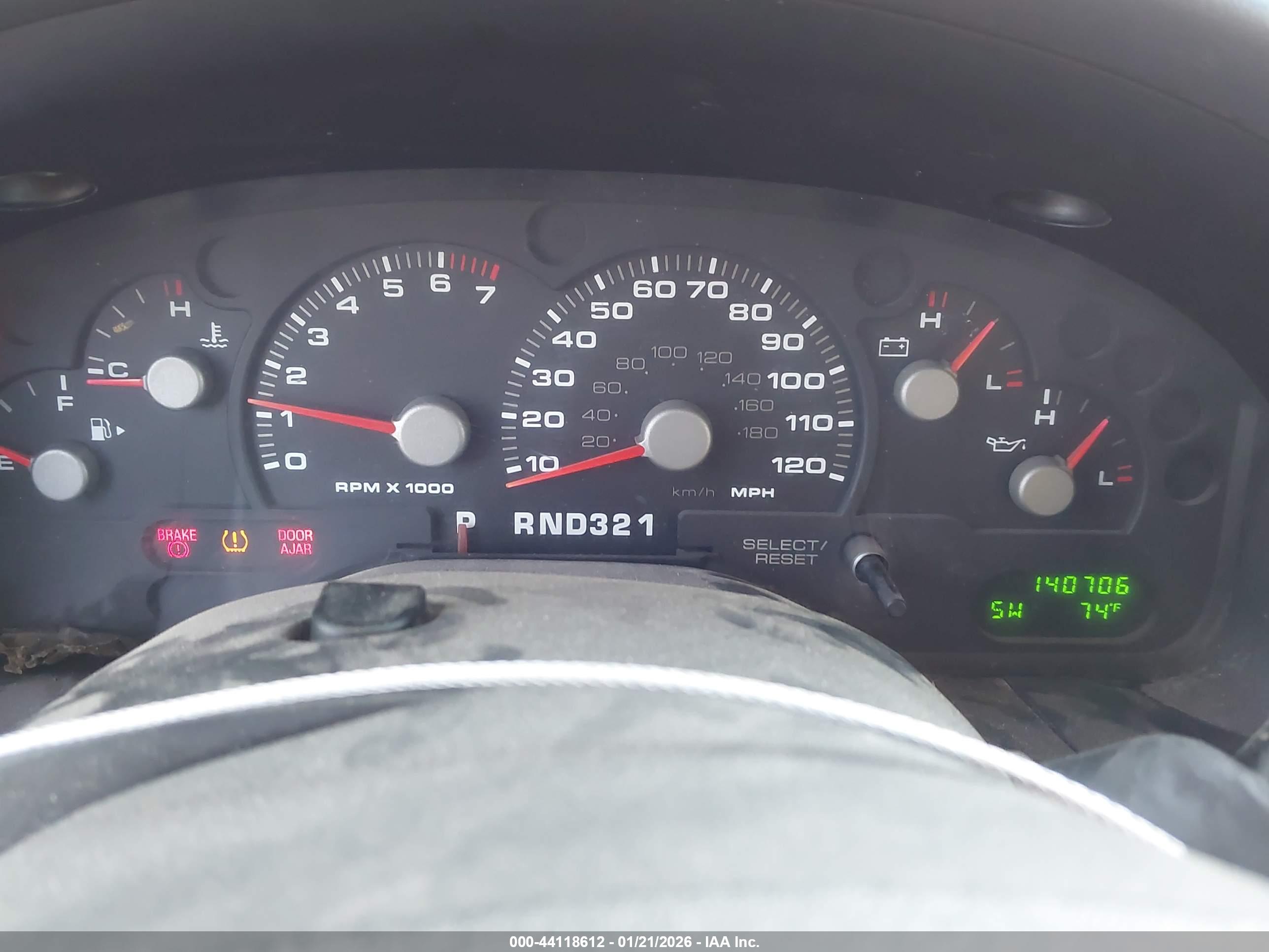 FORD EXPLORER image 7