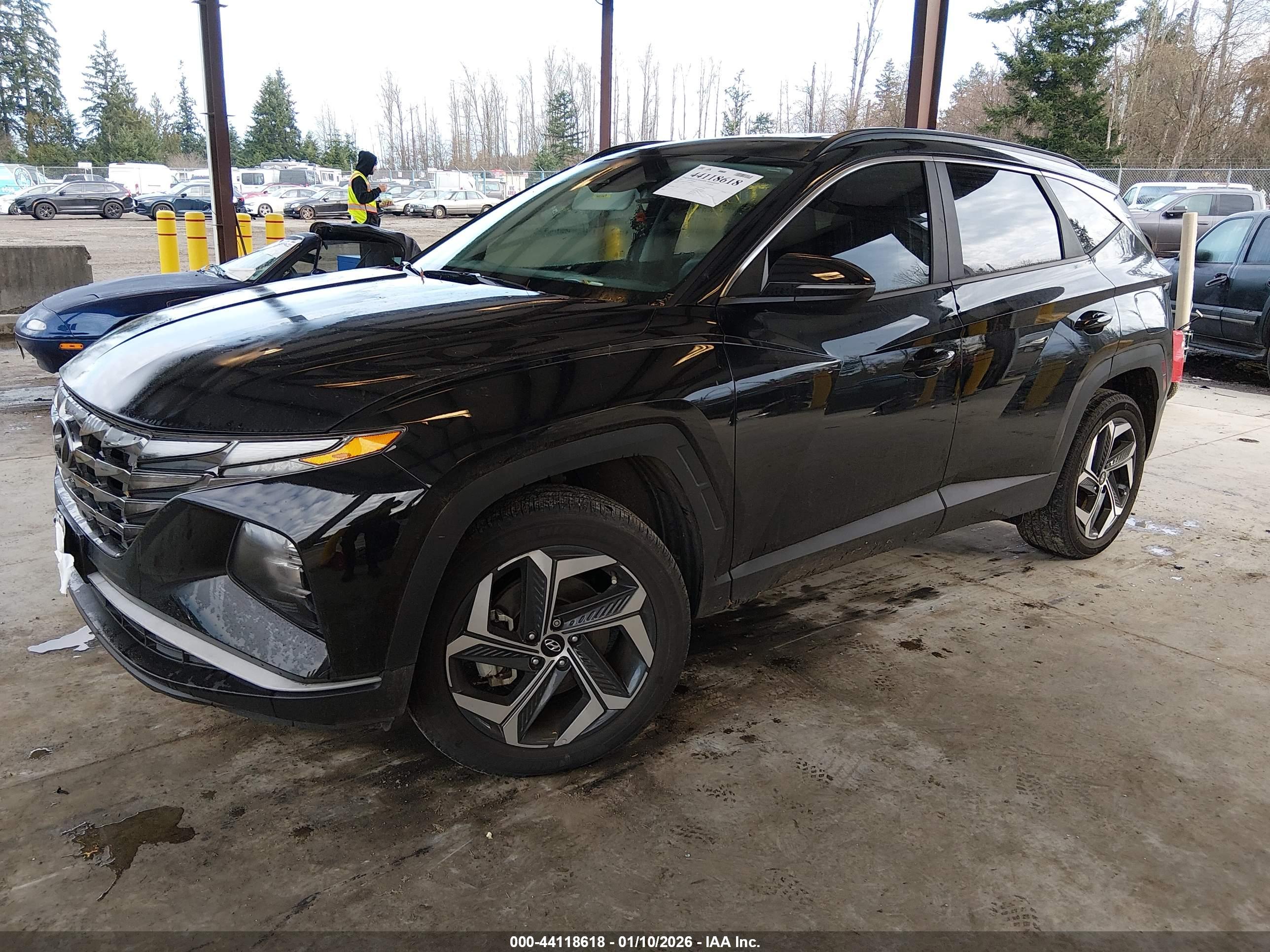 HYUNDAI TUCSON image 2