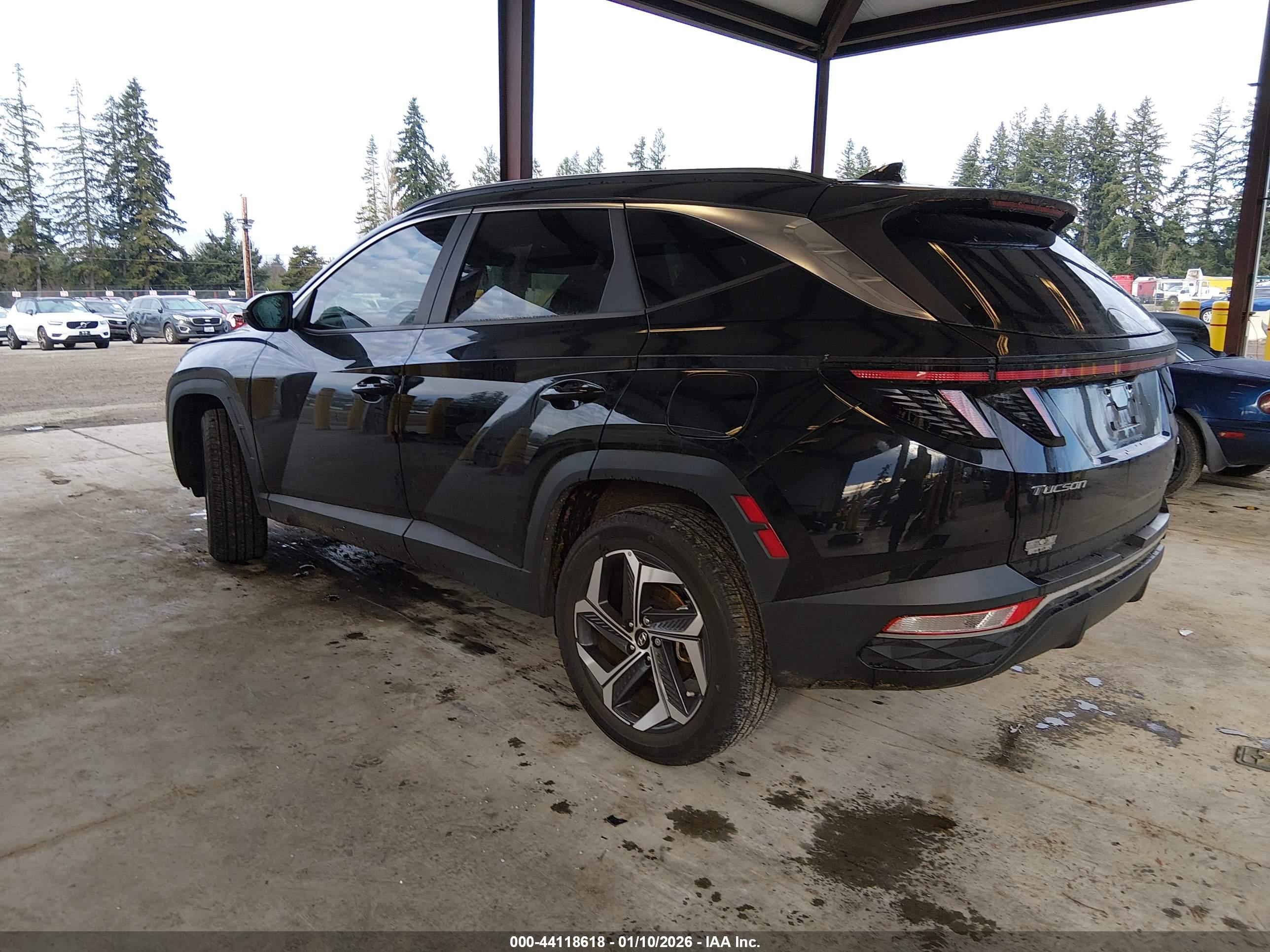 HYUNDAI TUCSON image 3