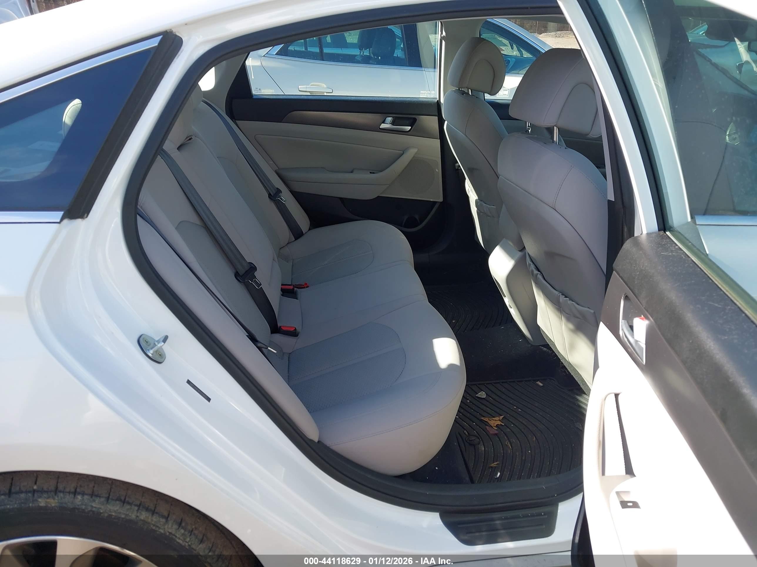 HYUNDAI SONATA image 8