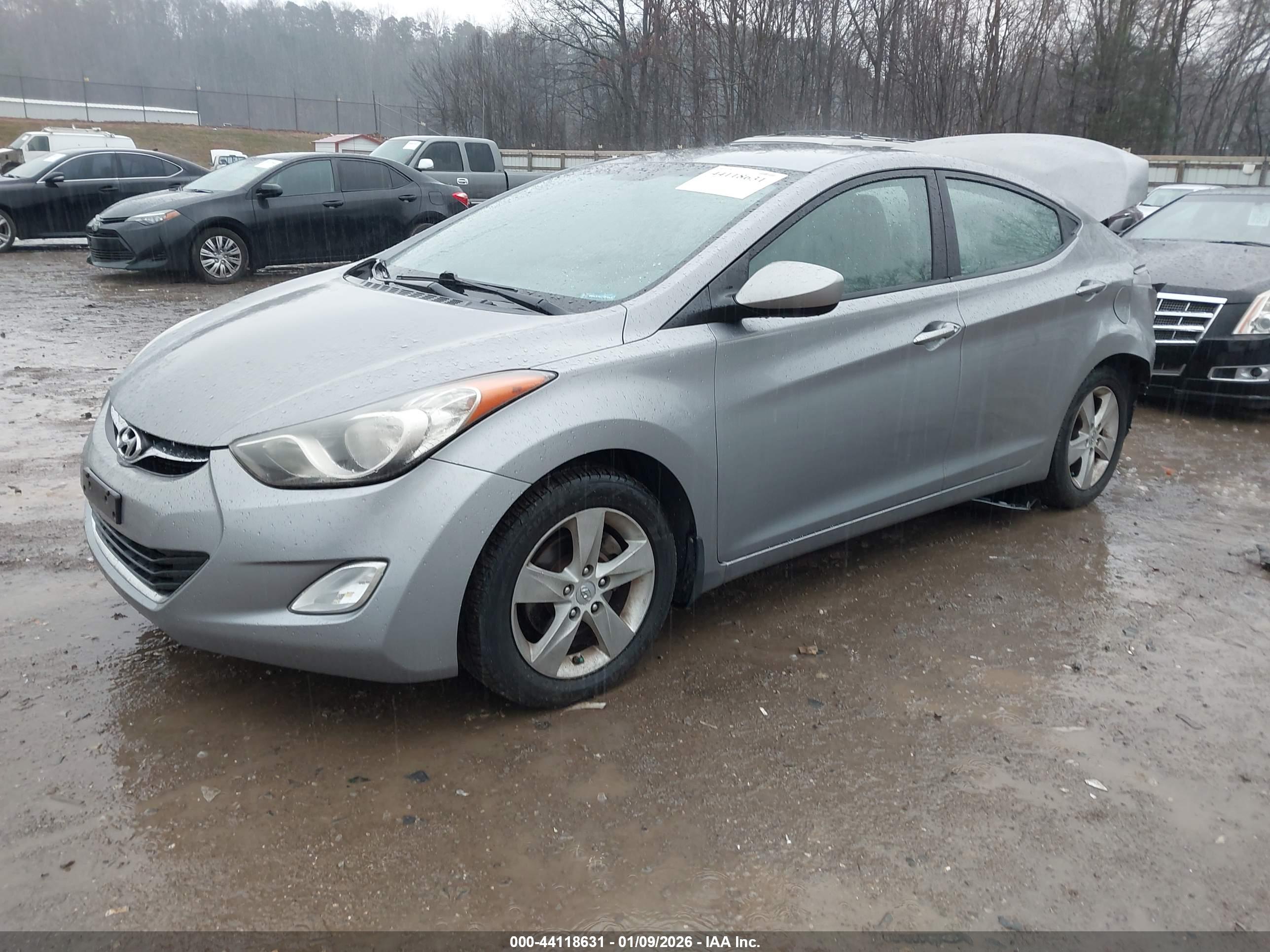 HYUNDAI ELANTRA image 2