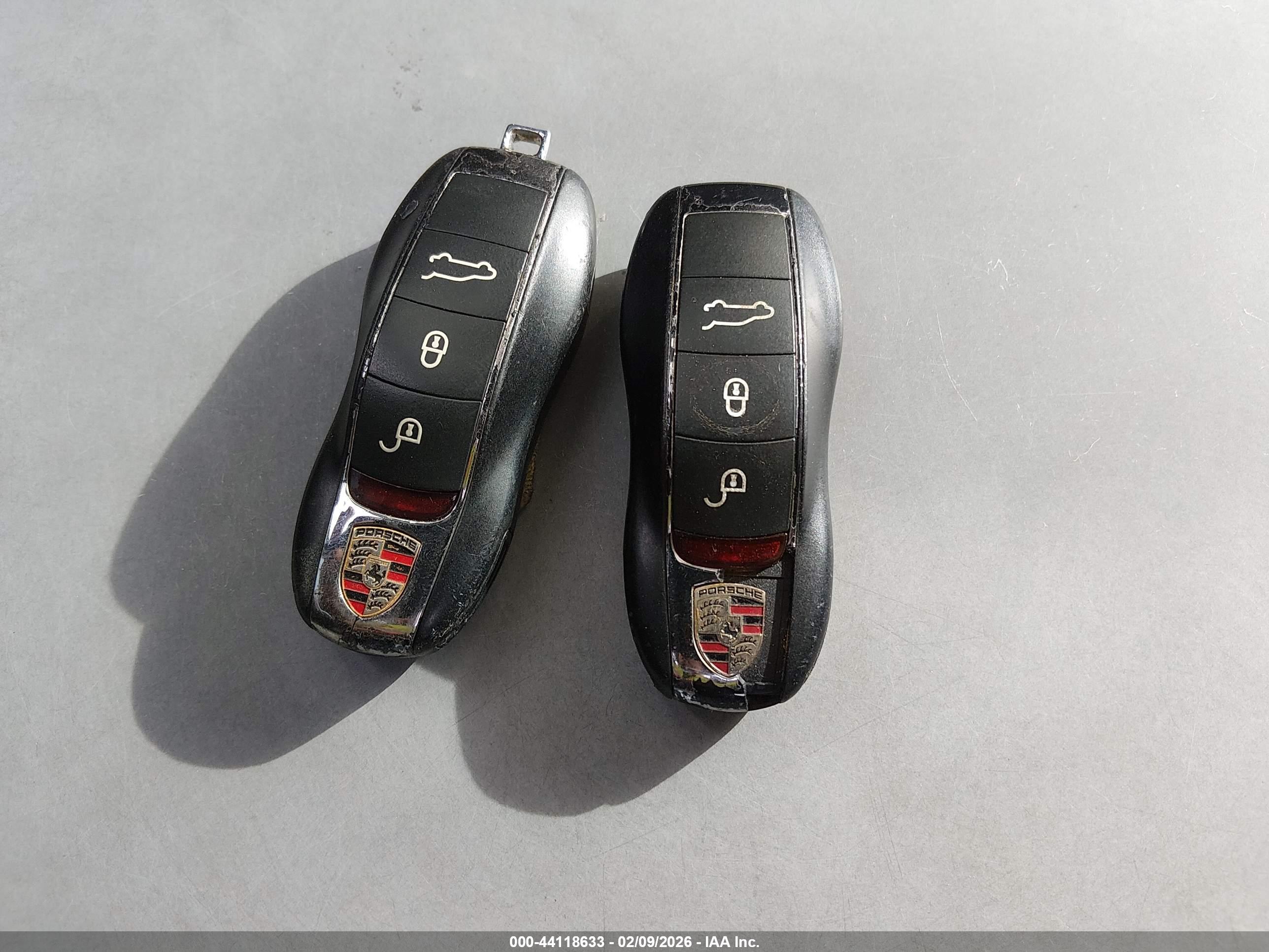 PORSCHE CAYENNE image 11