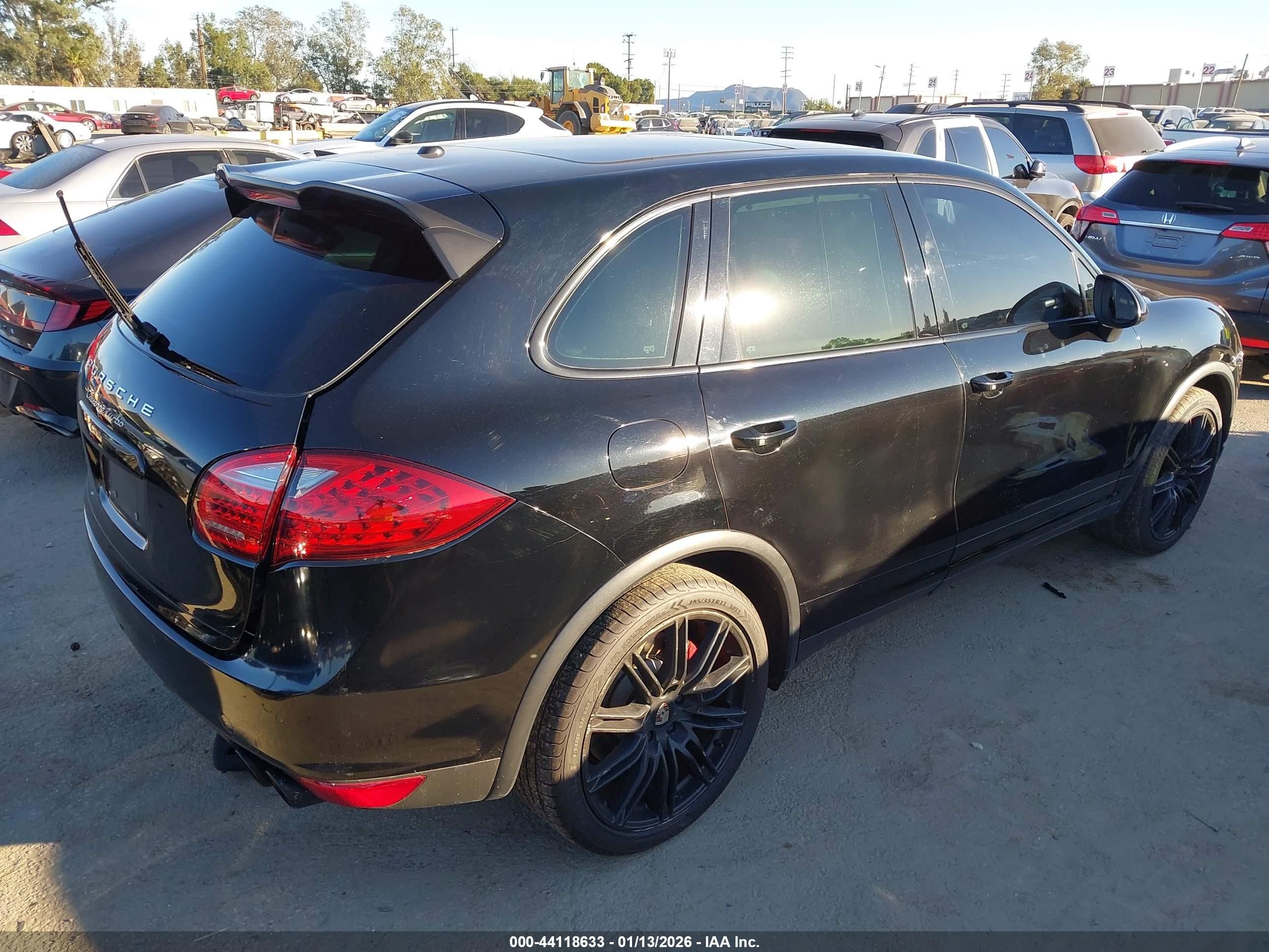 PORSCHE CAYENNE image 4