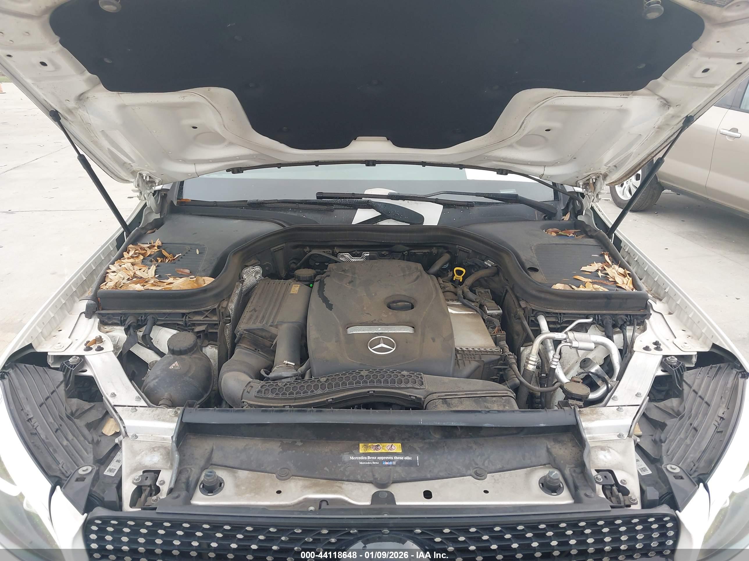 MERCEDES-BENZ GLC image 10