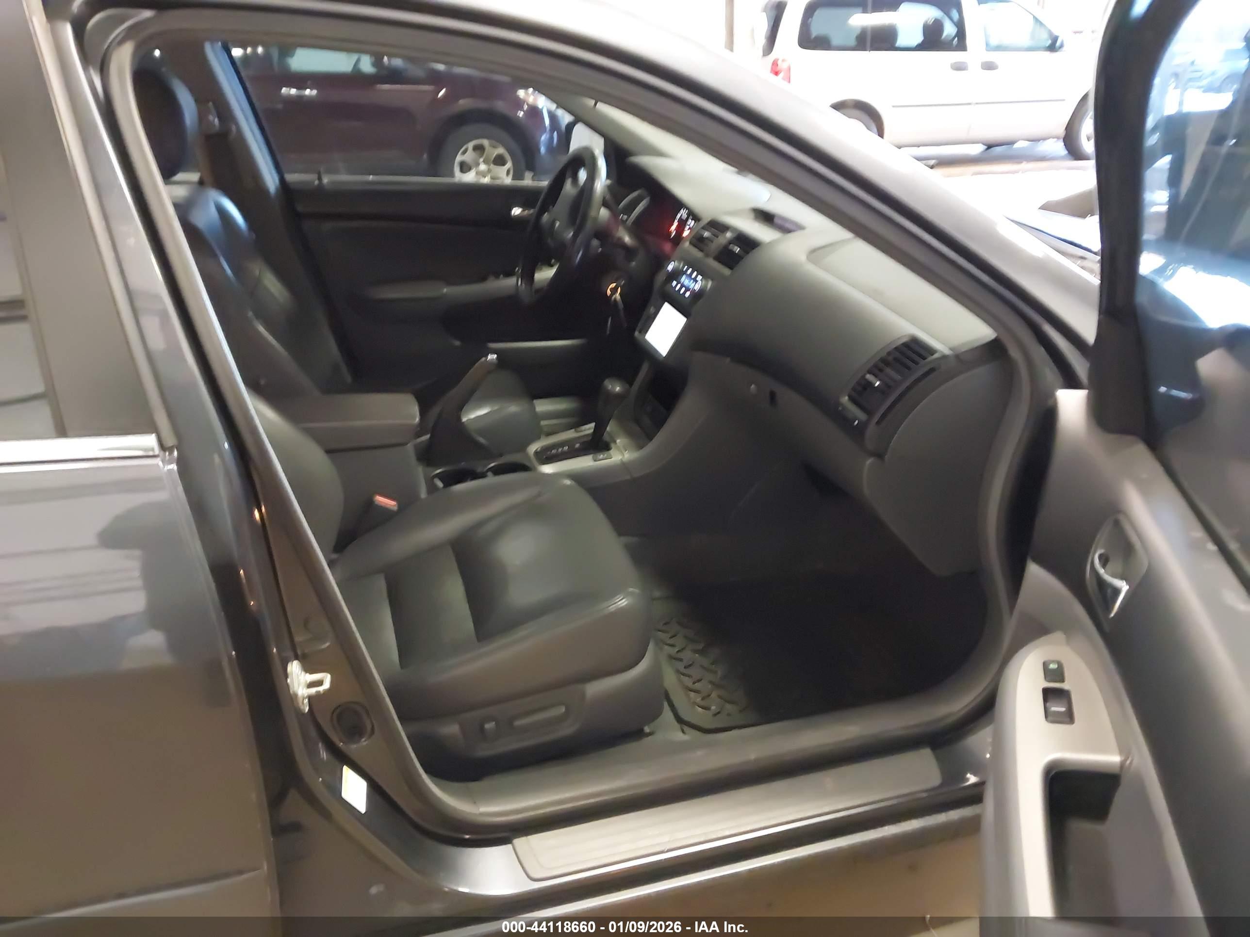 HONDA ACCORD image 5