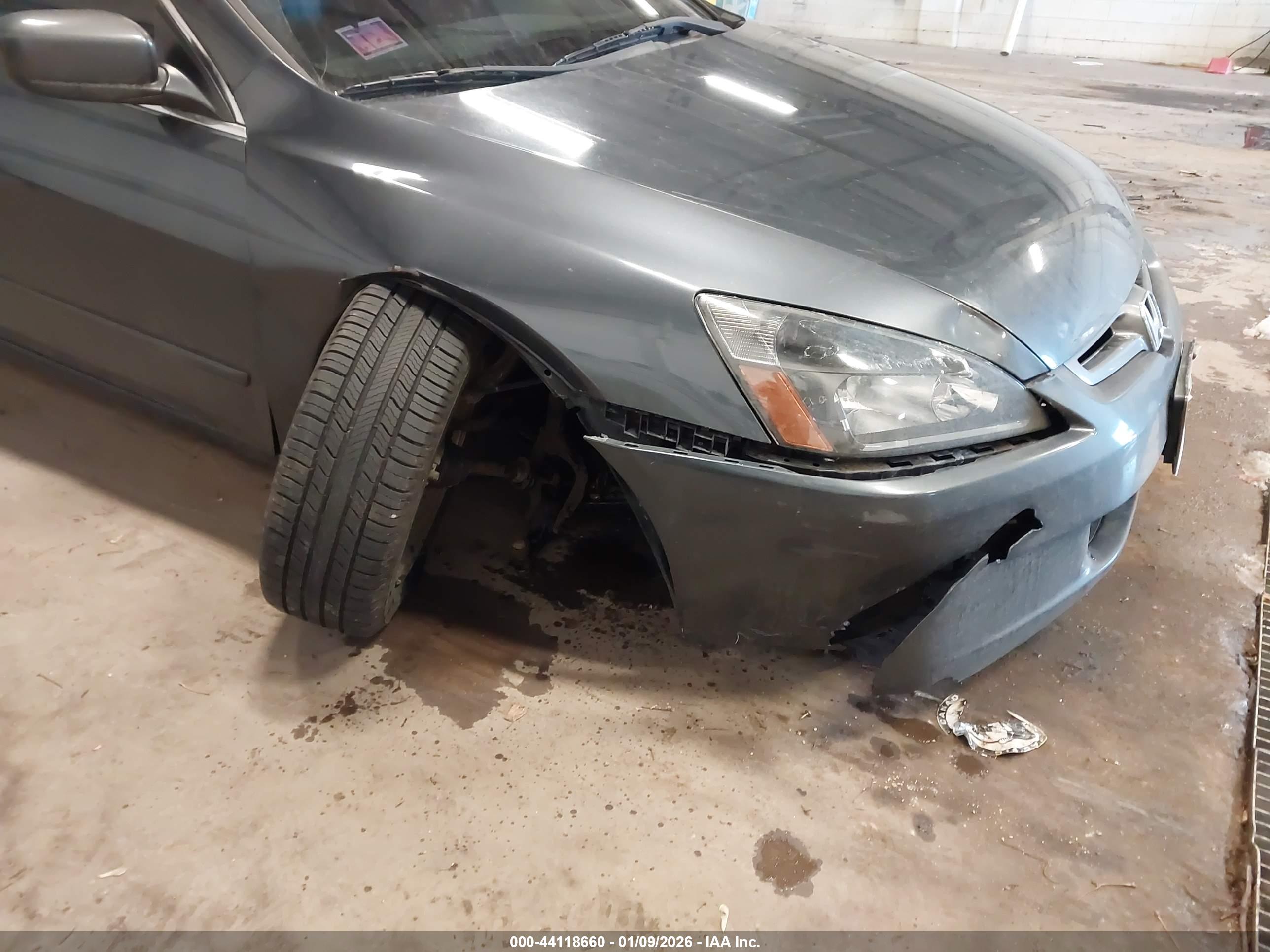 HONDA ACCORD image 6
