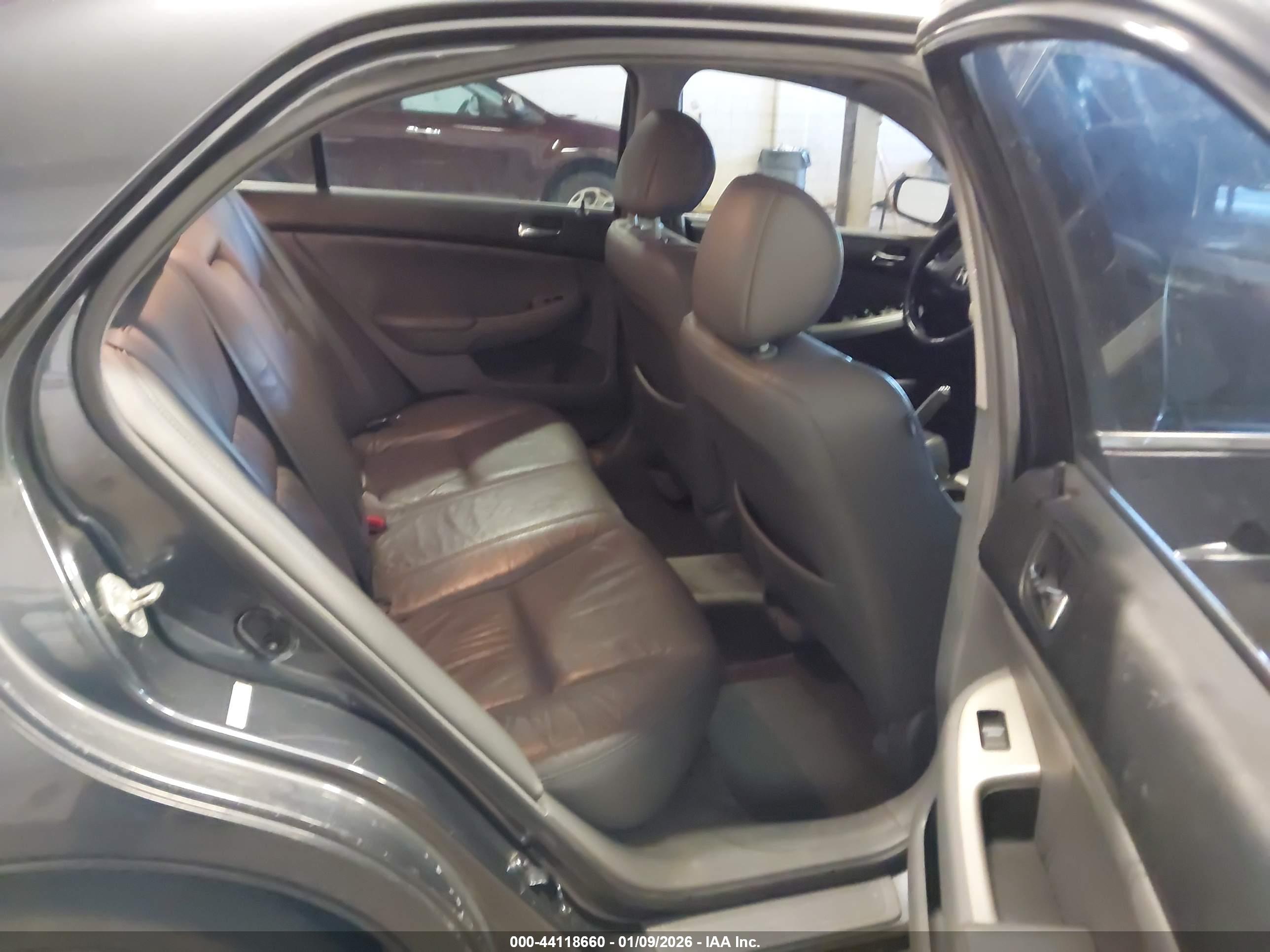 HONDA ACCORD image 8
