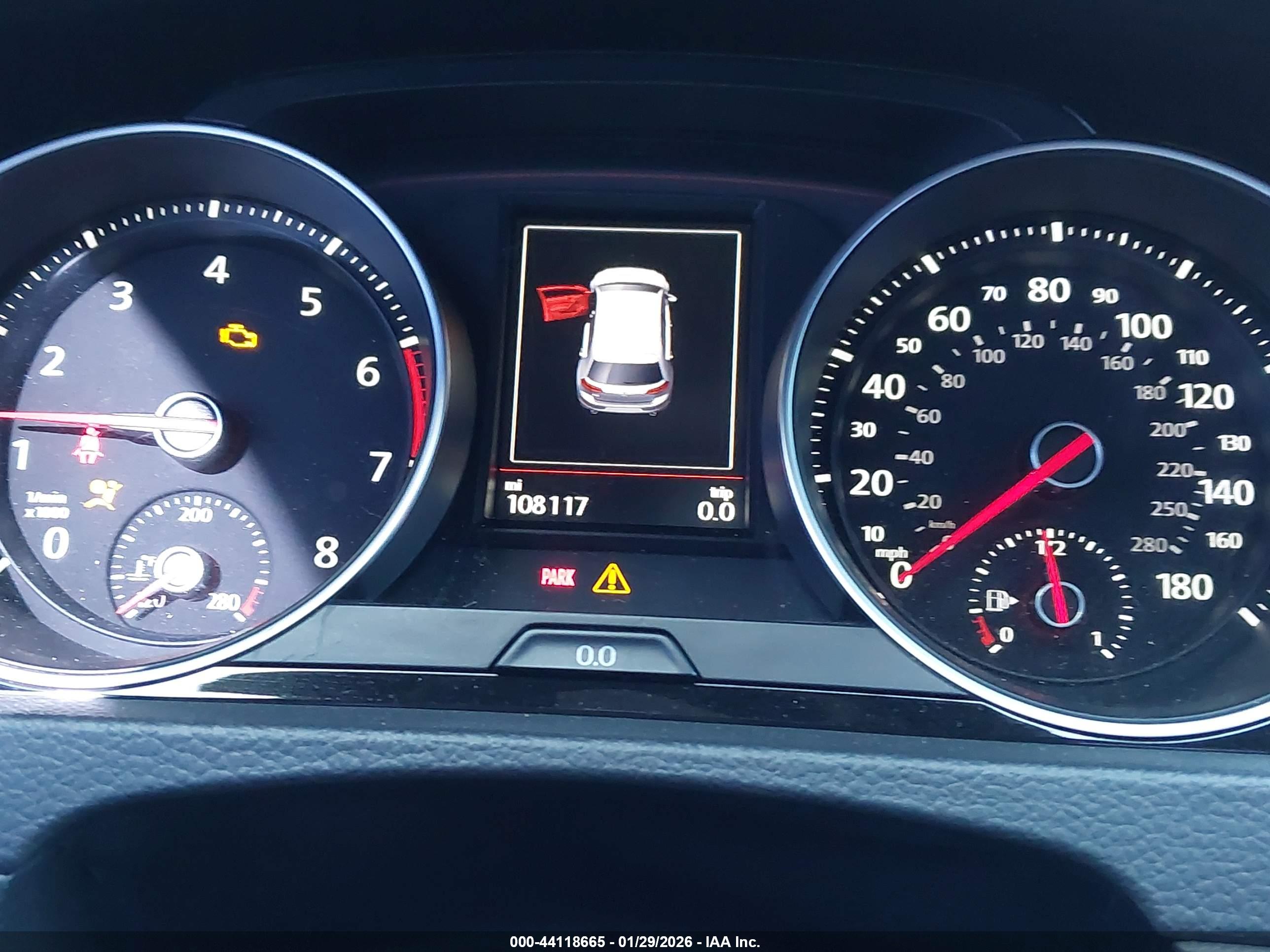 VOLKSWAGEN GOLF image 7