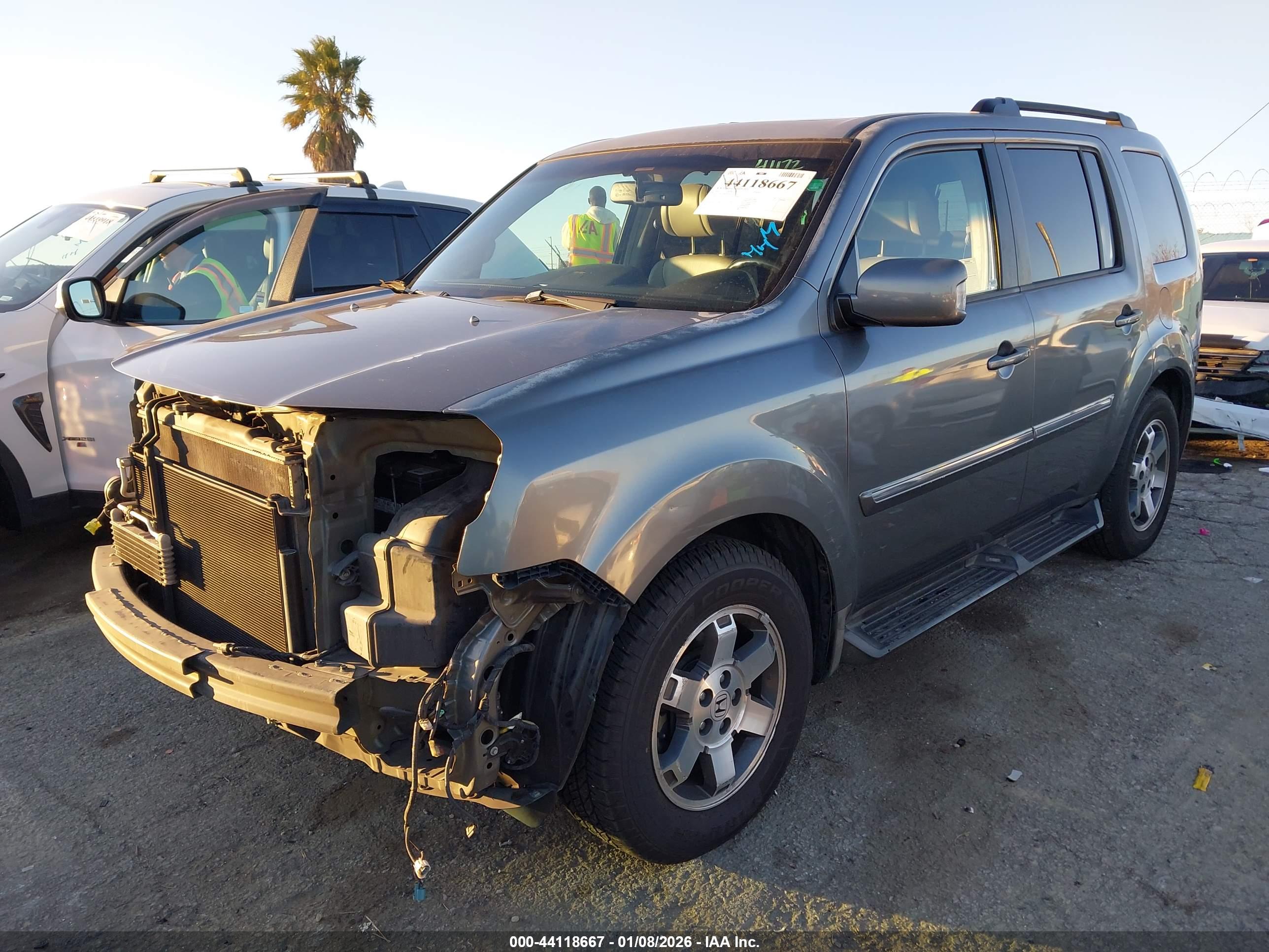 HONDA PILOT image 2