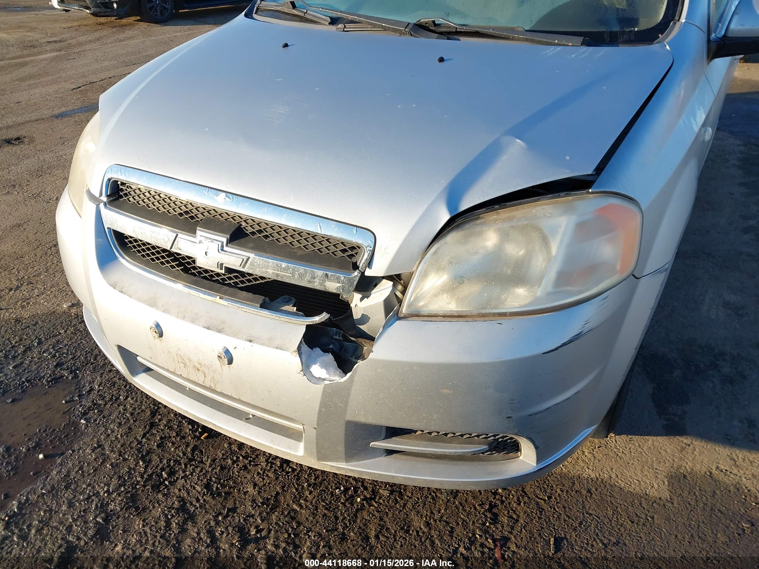 CHEVROLET AVEO image 6