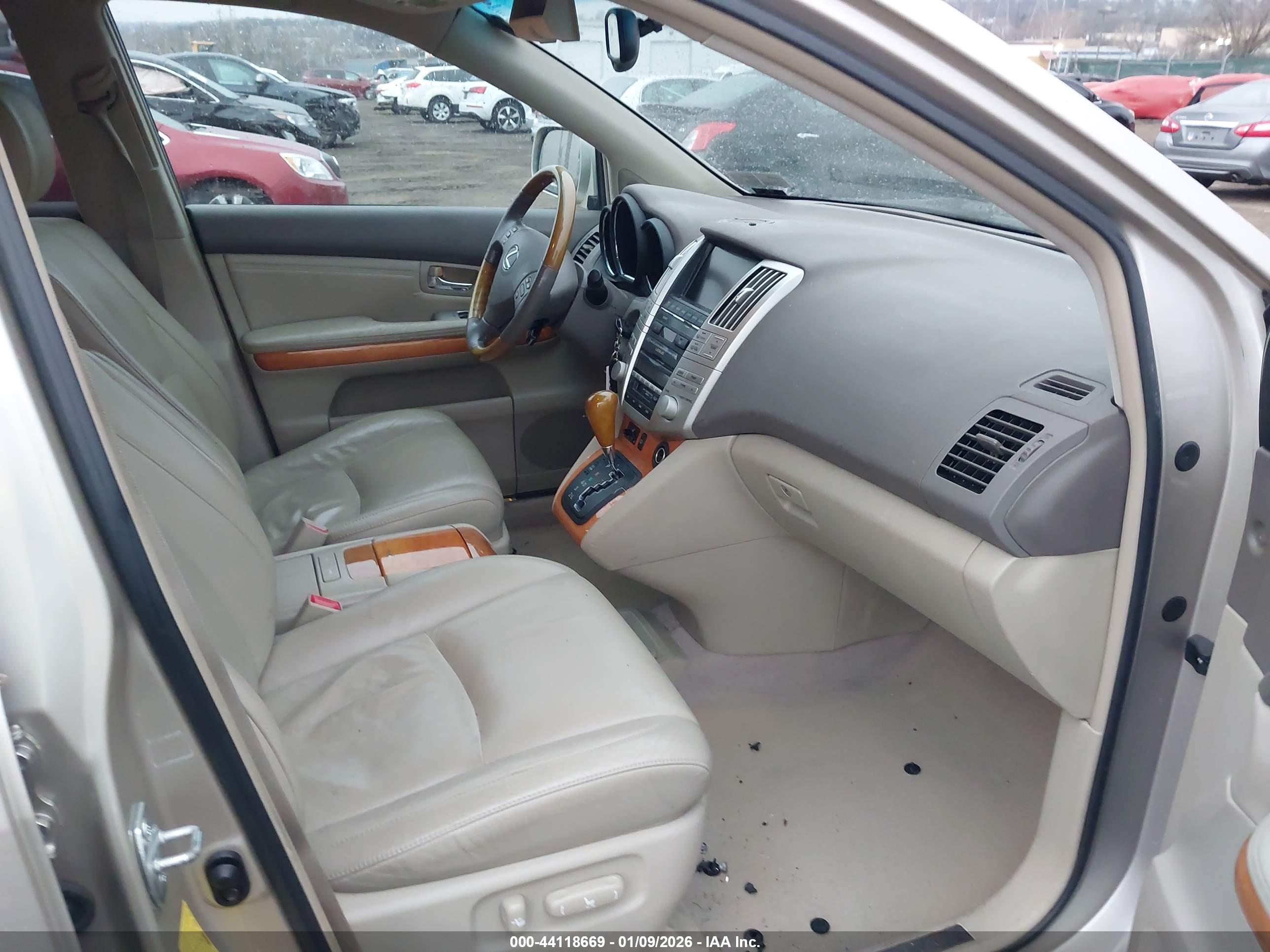 LEXUS RX image 5