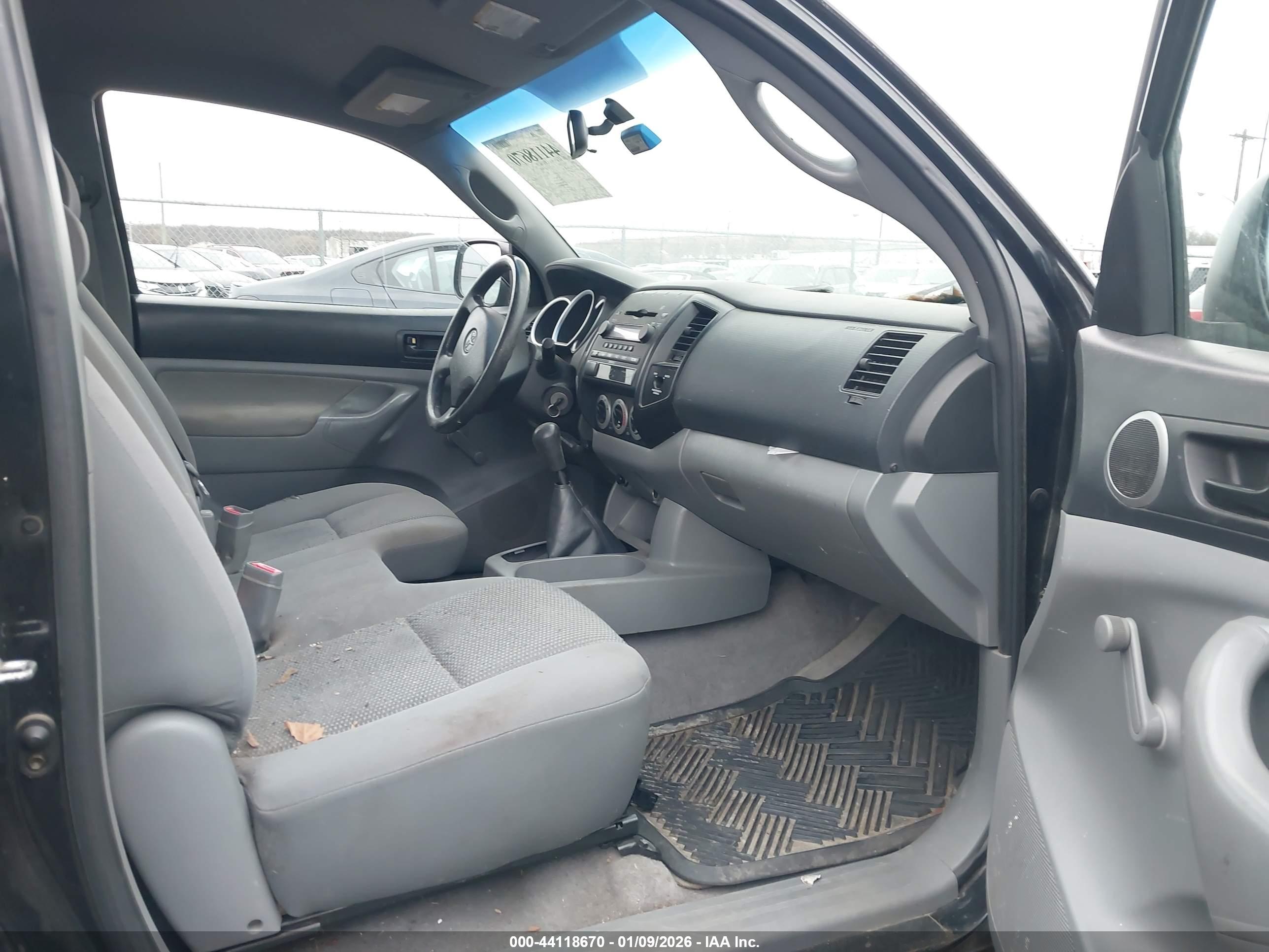TOYOTA TACOMA image 5