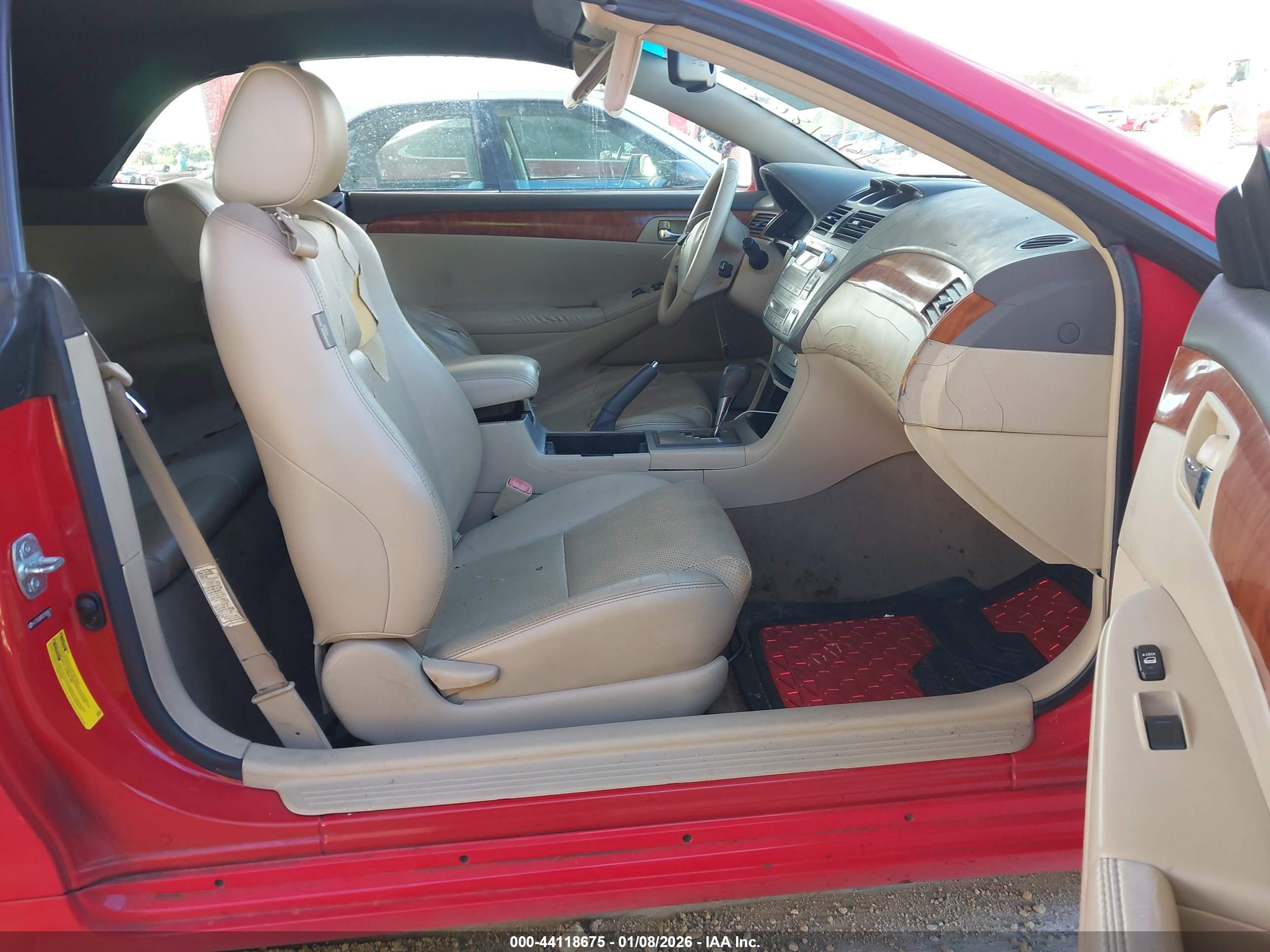TOYOTA CAMRY image 5