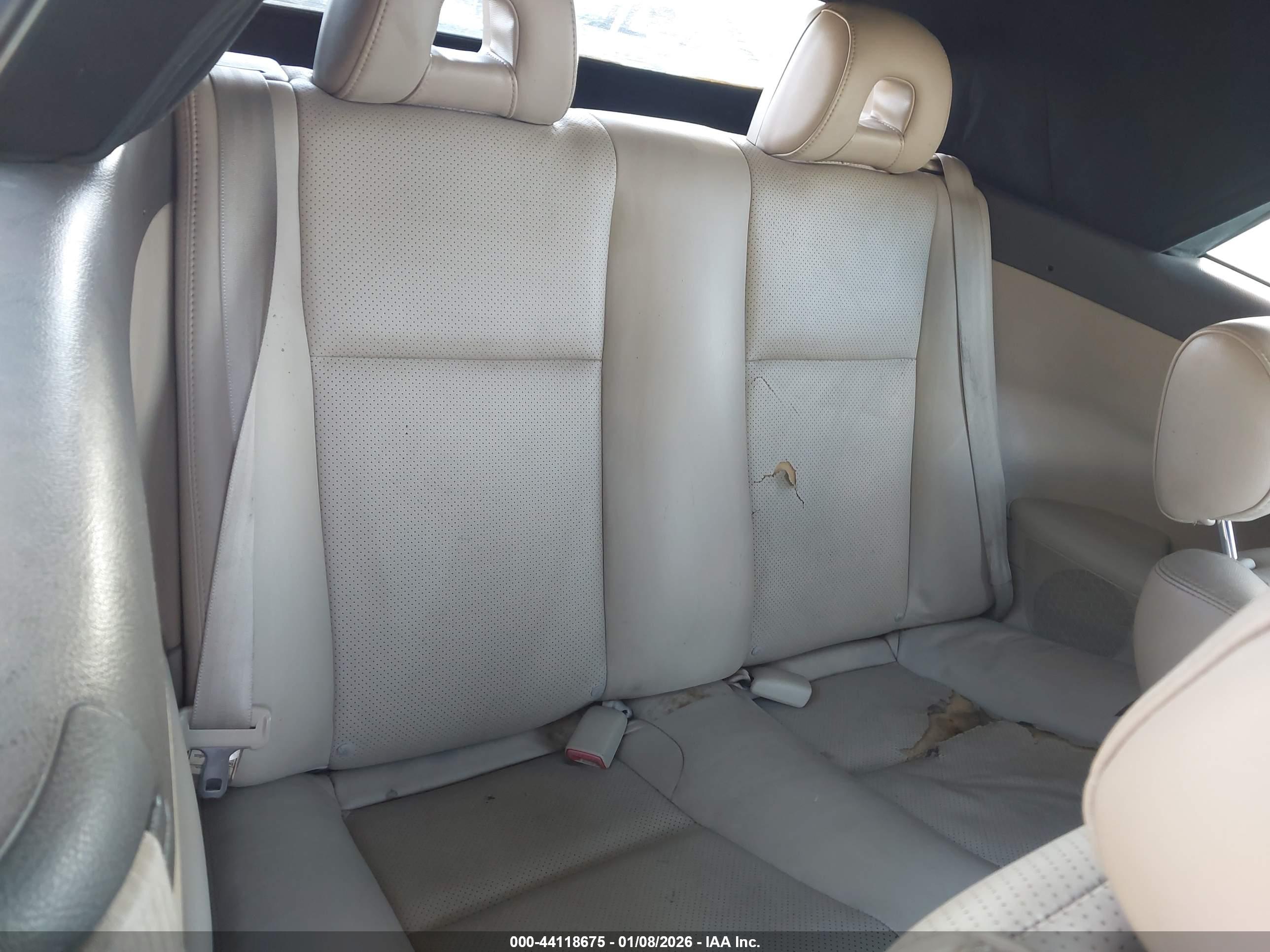 TOYOTA CAMRY image 8