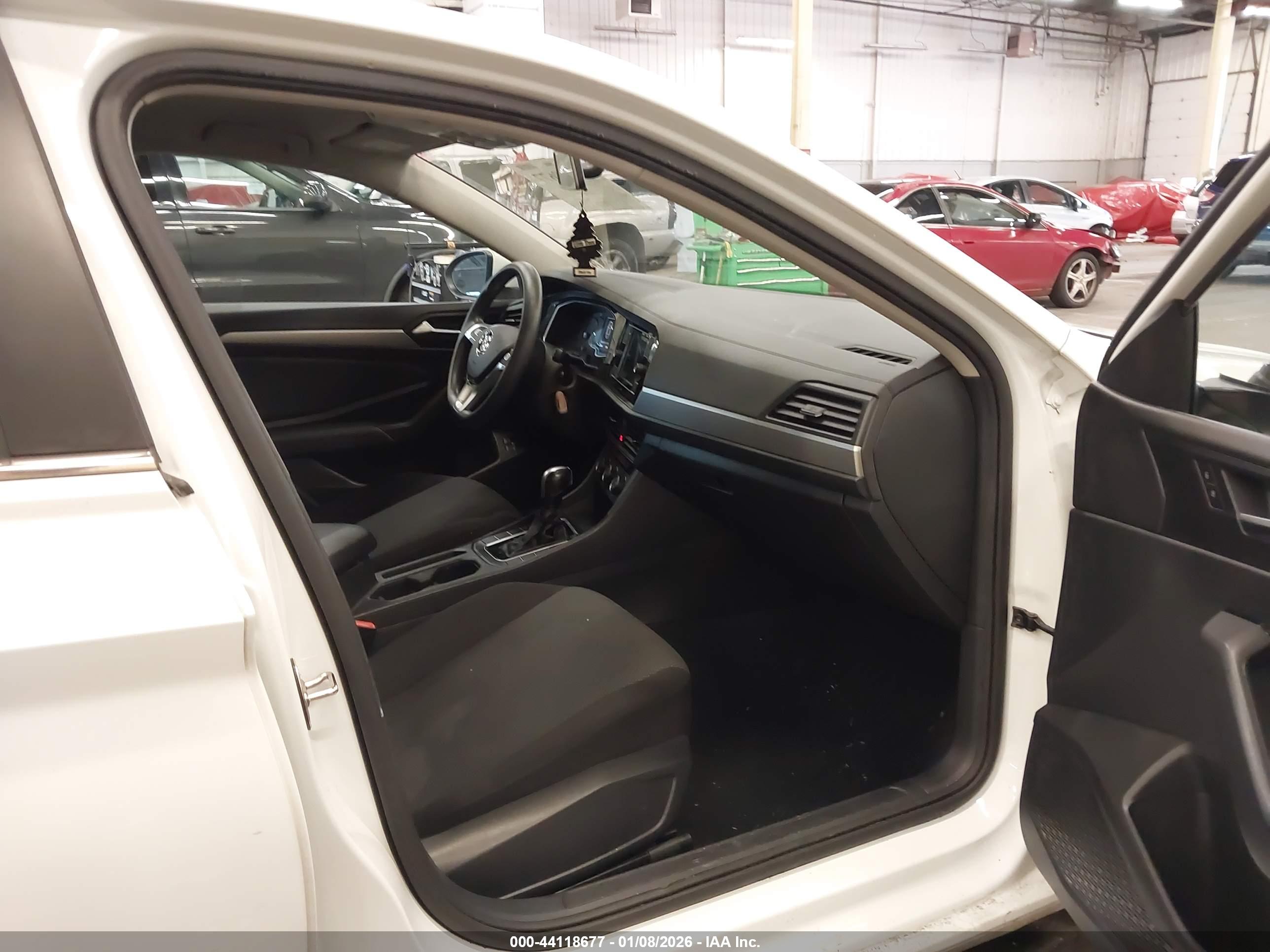VOLKSWAGEN JETTA image 5