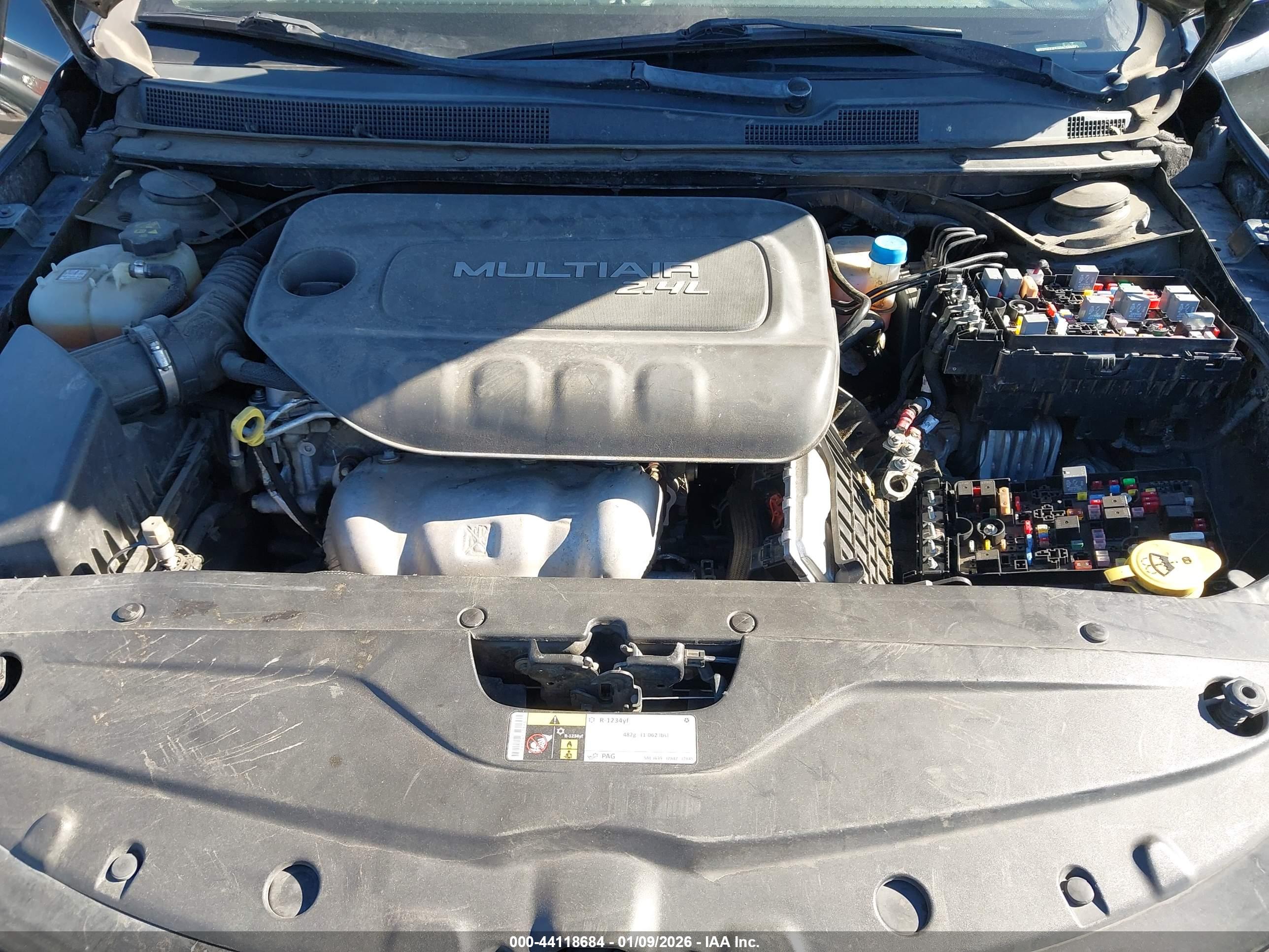 CHRYSLER 200 image 10