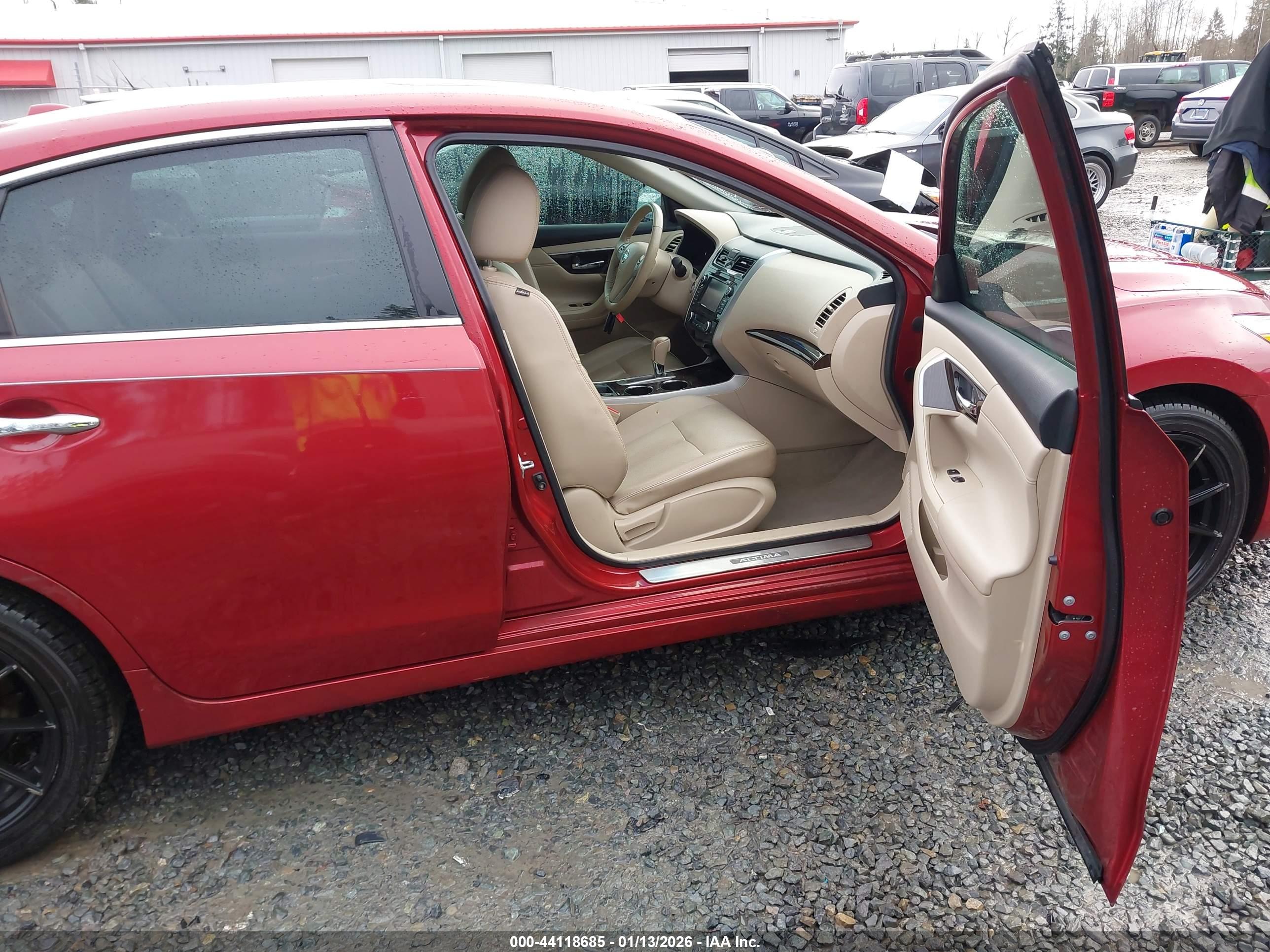 NISSAN ALTIMA image 5