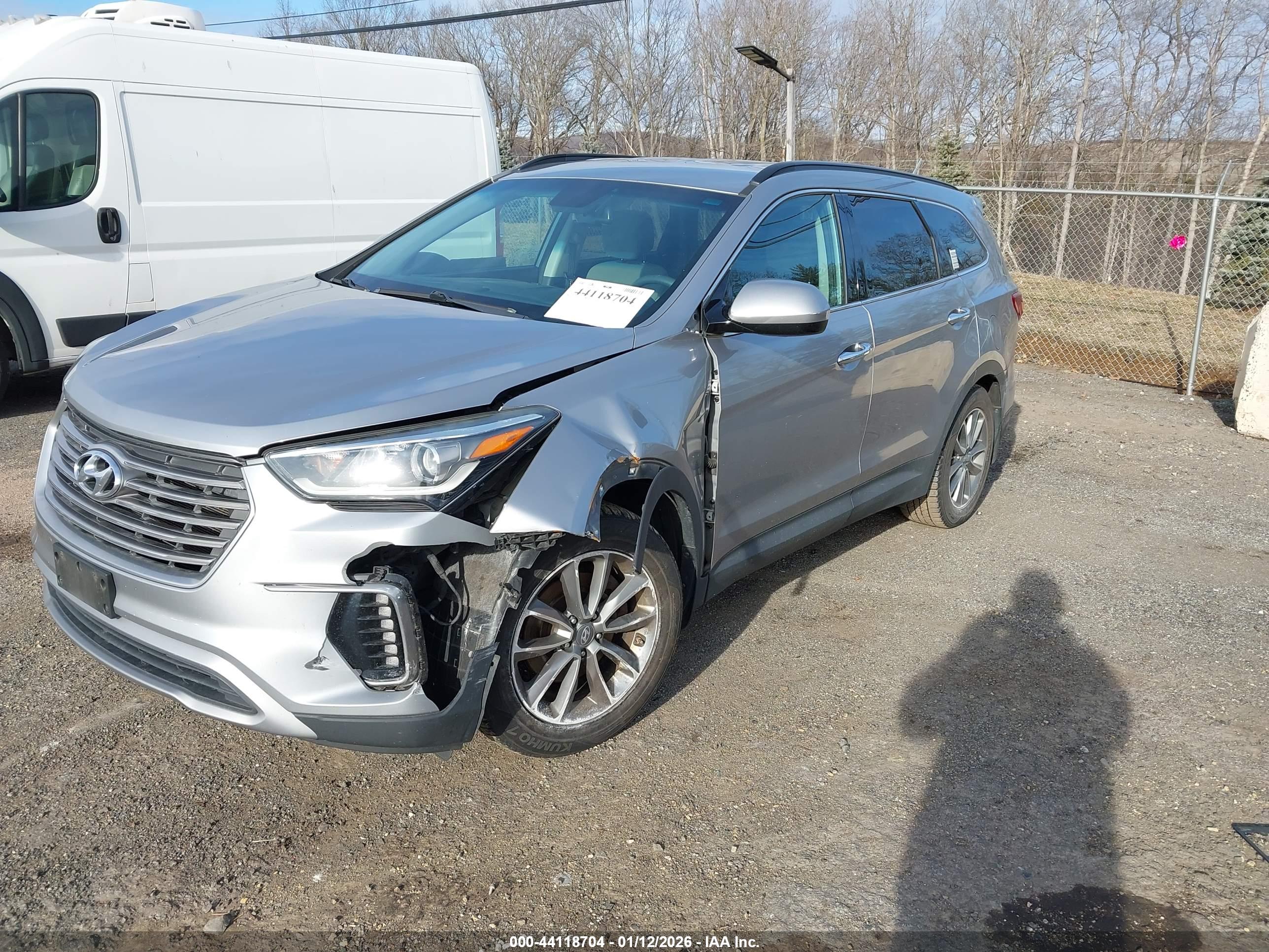 HYUNDAI SANTA image 2