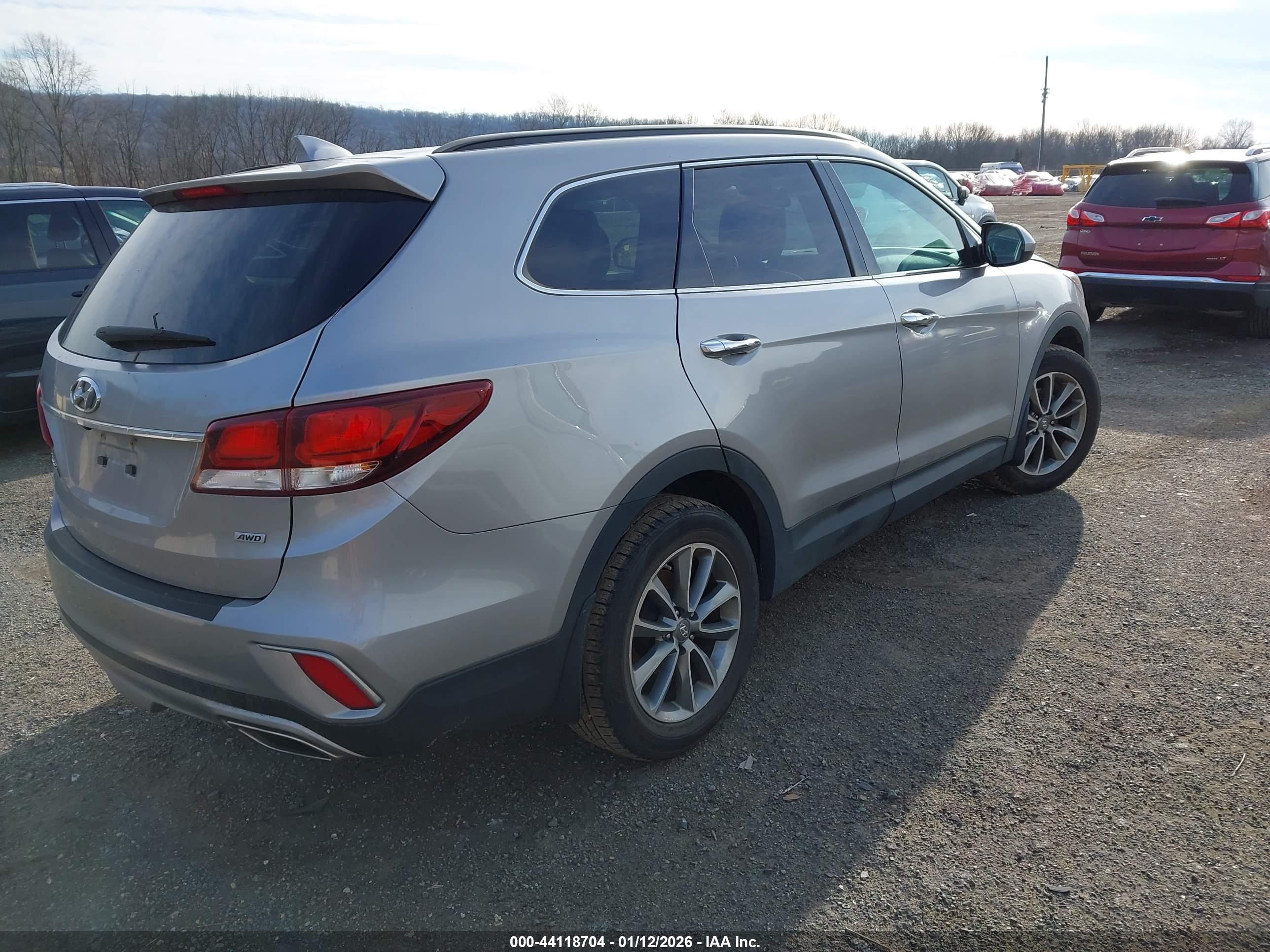 HYUNDAI SANTA image 4