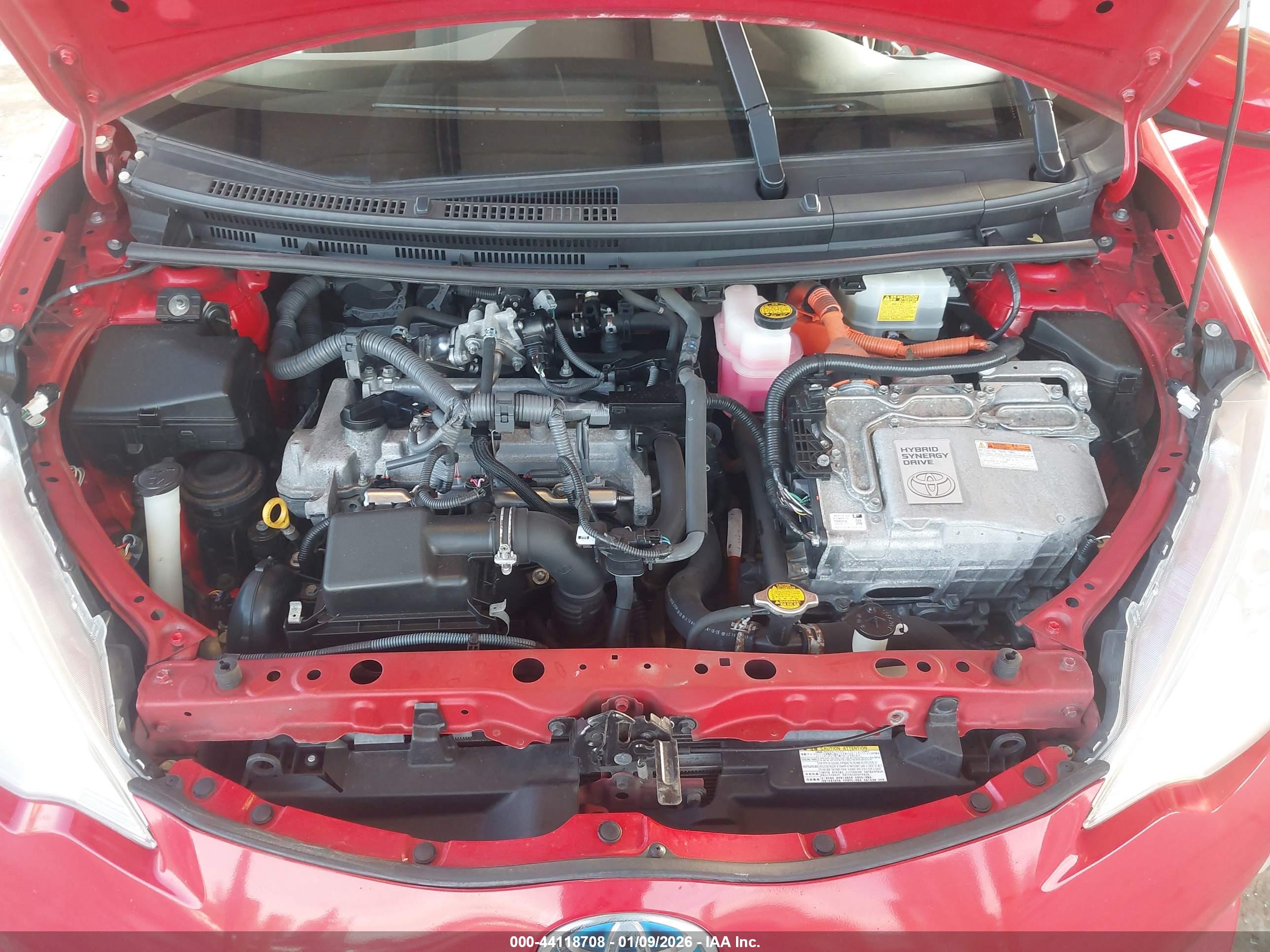 TOYOTA PRIUS image 10