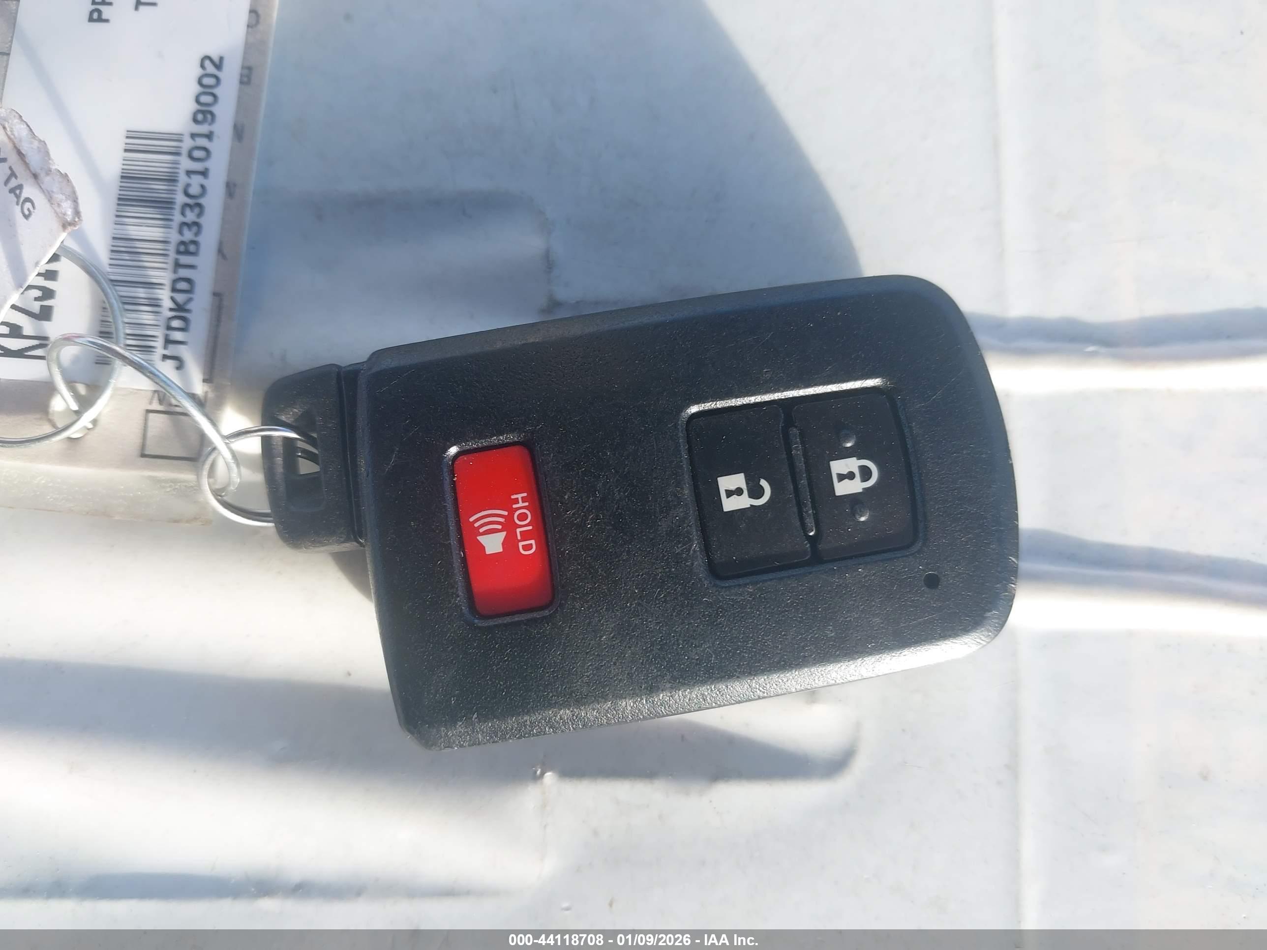 TOYOTA PRIUS image 11