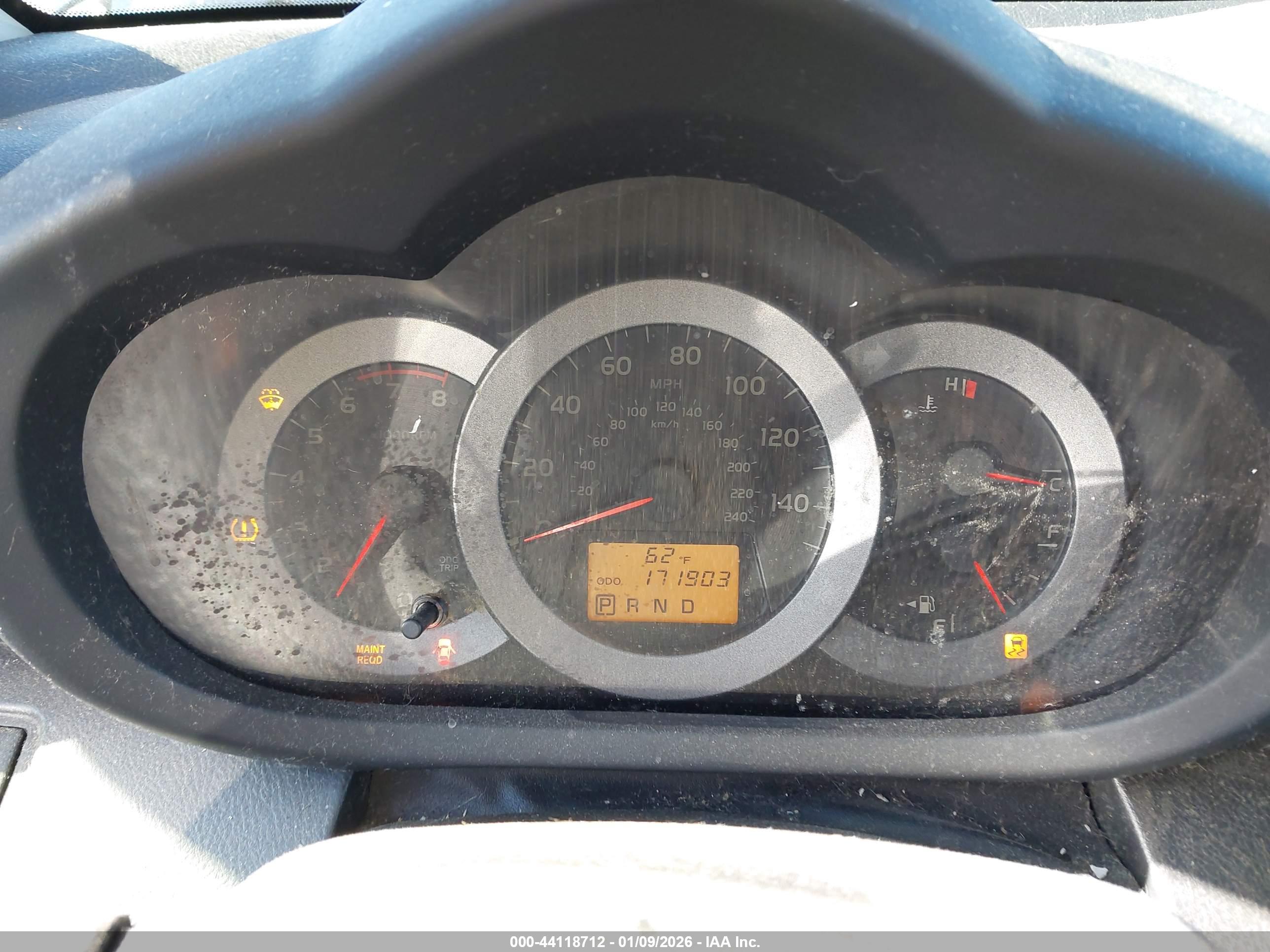 TOYOTA RAV4 image 7