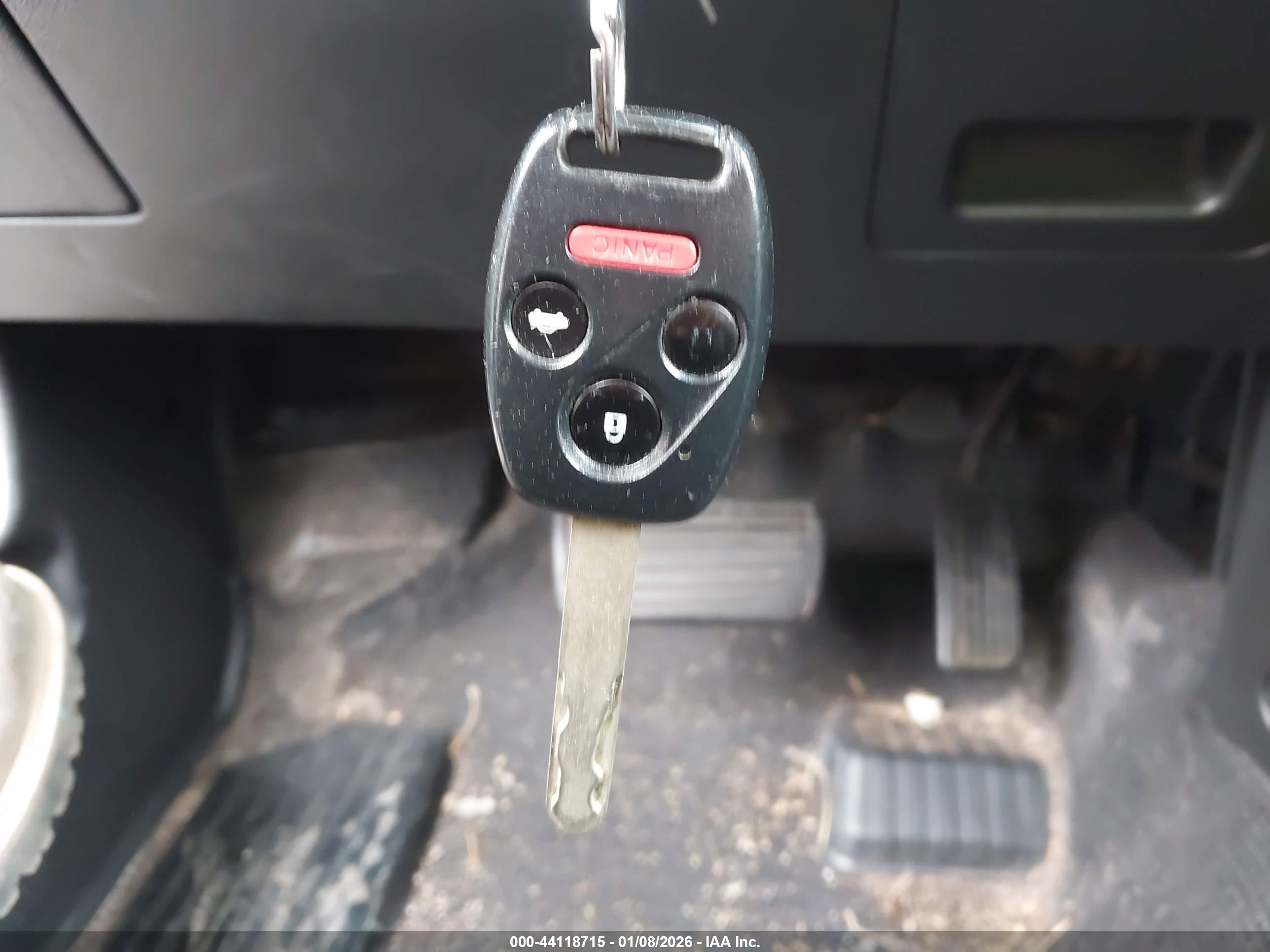 HONDA CR-V image 11