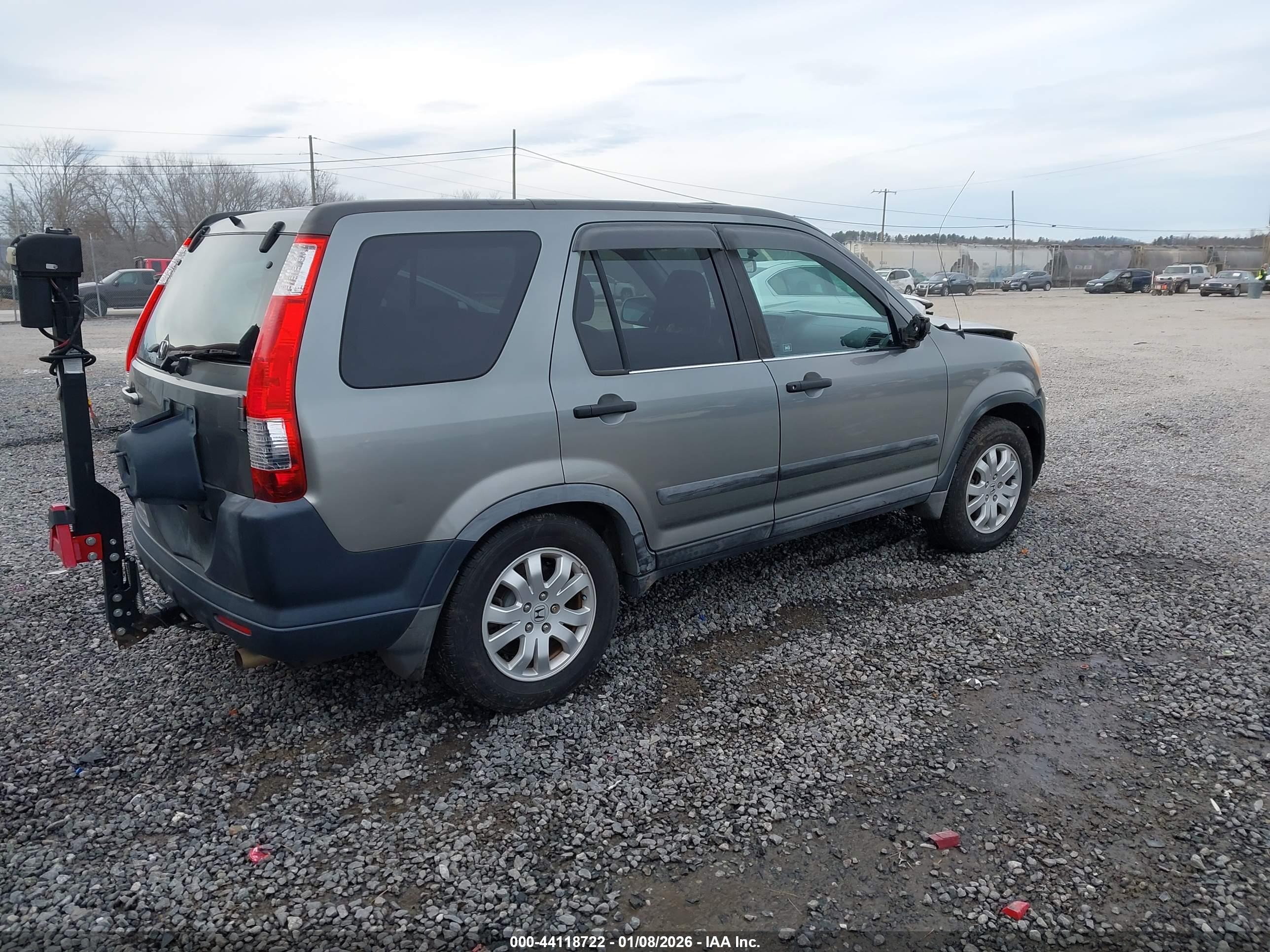 HONDA CR-V image 4
