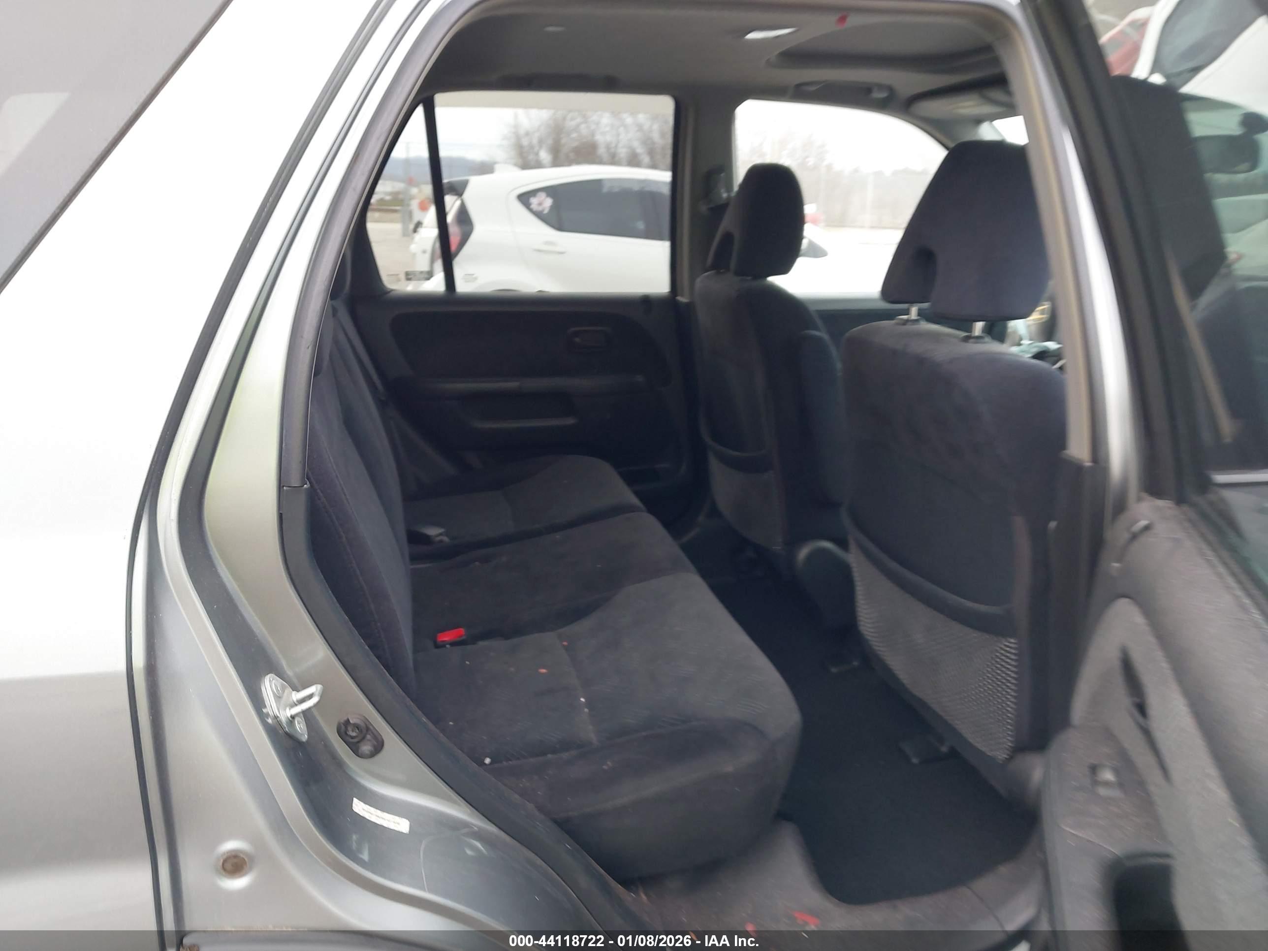 HONDA CR-V image 8