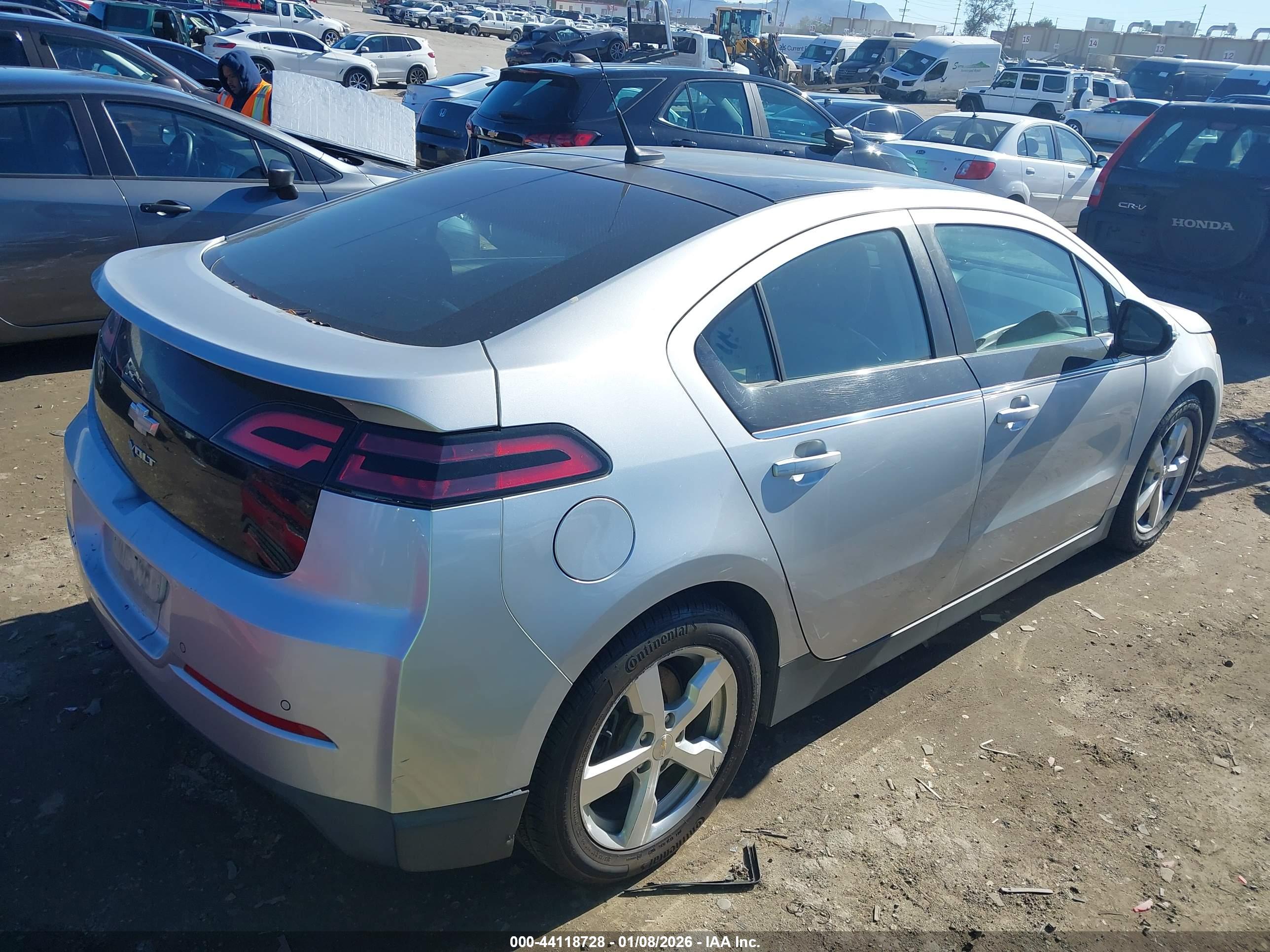 CHEVROLET VOLT image 4