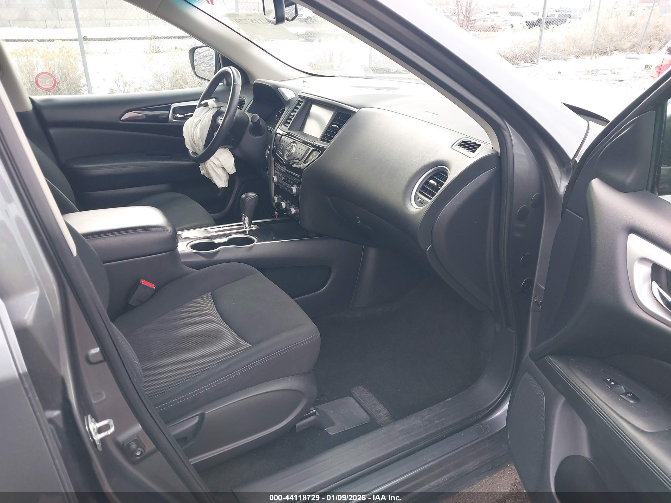 NISSAN PATHFINDER image 5