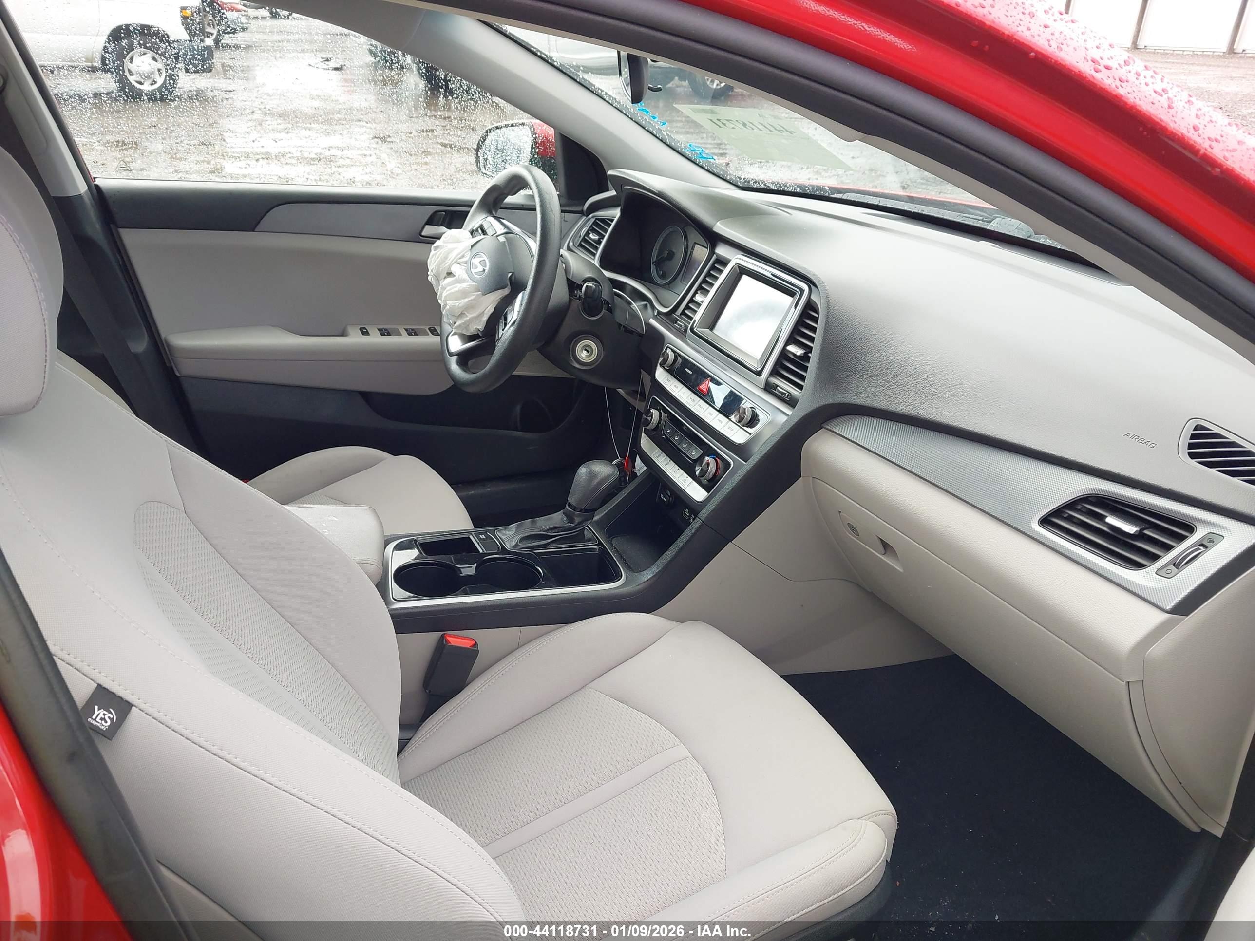 HYUNDAI SONATA image 5