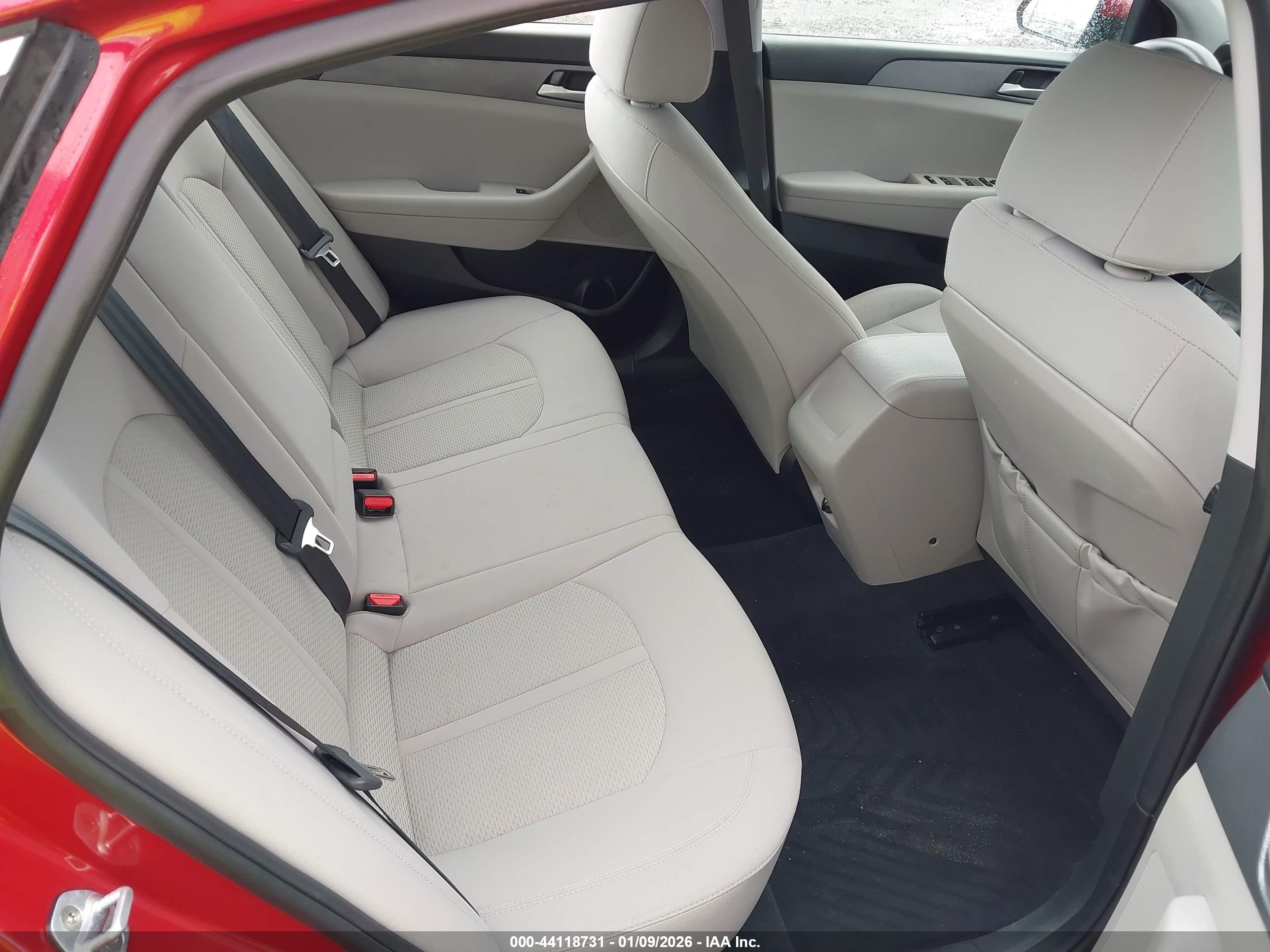 HYUNDAI SONATA image 8