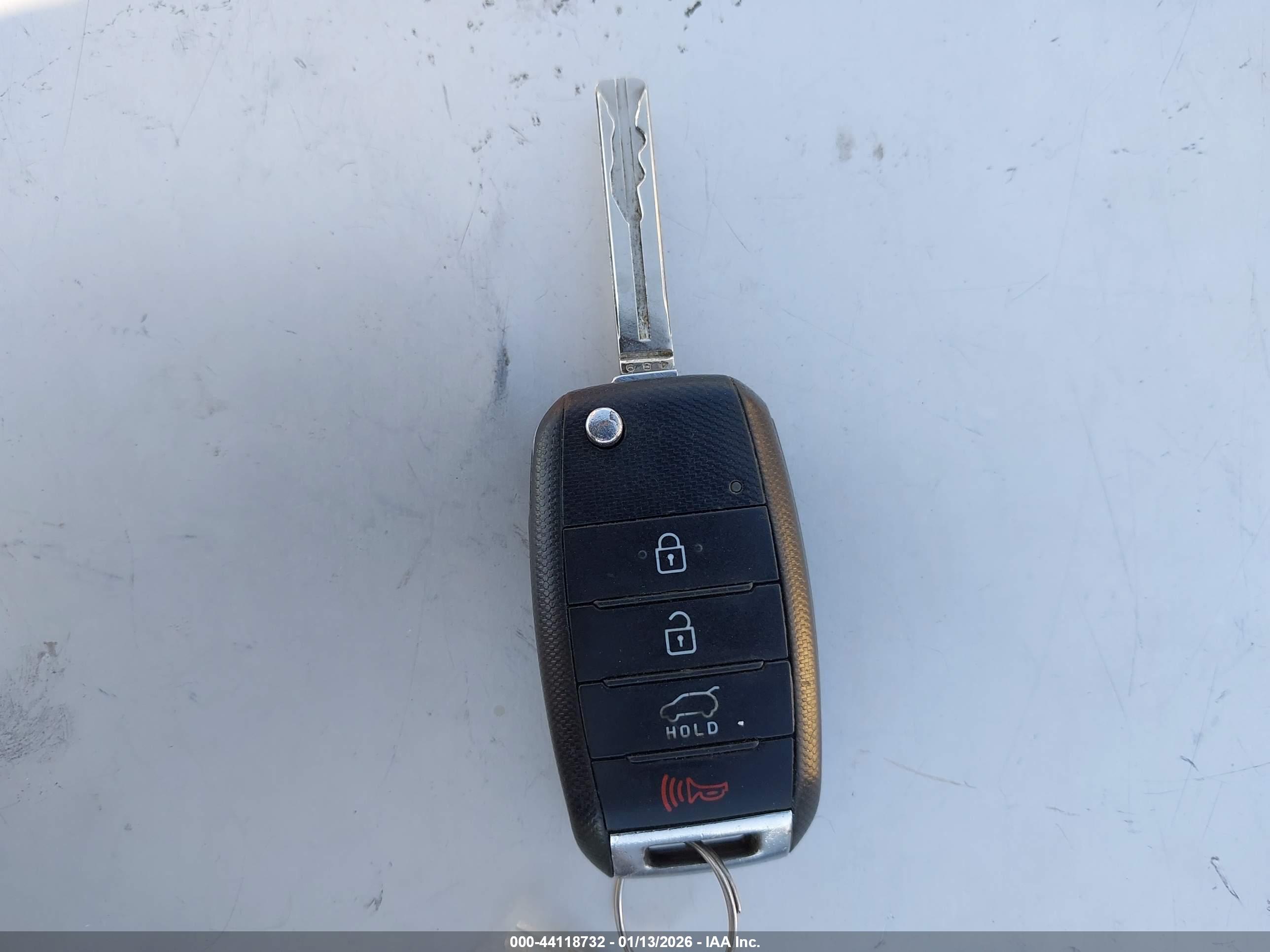 KIA SORENTO image 11