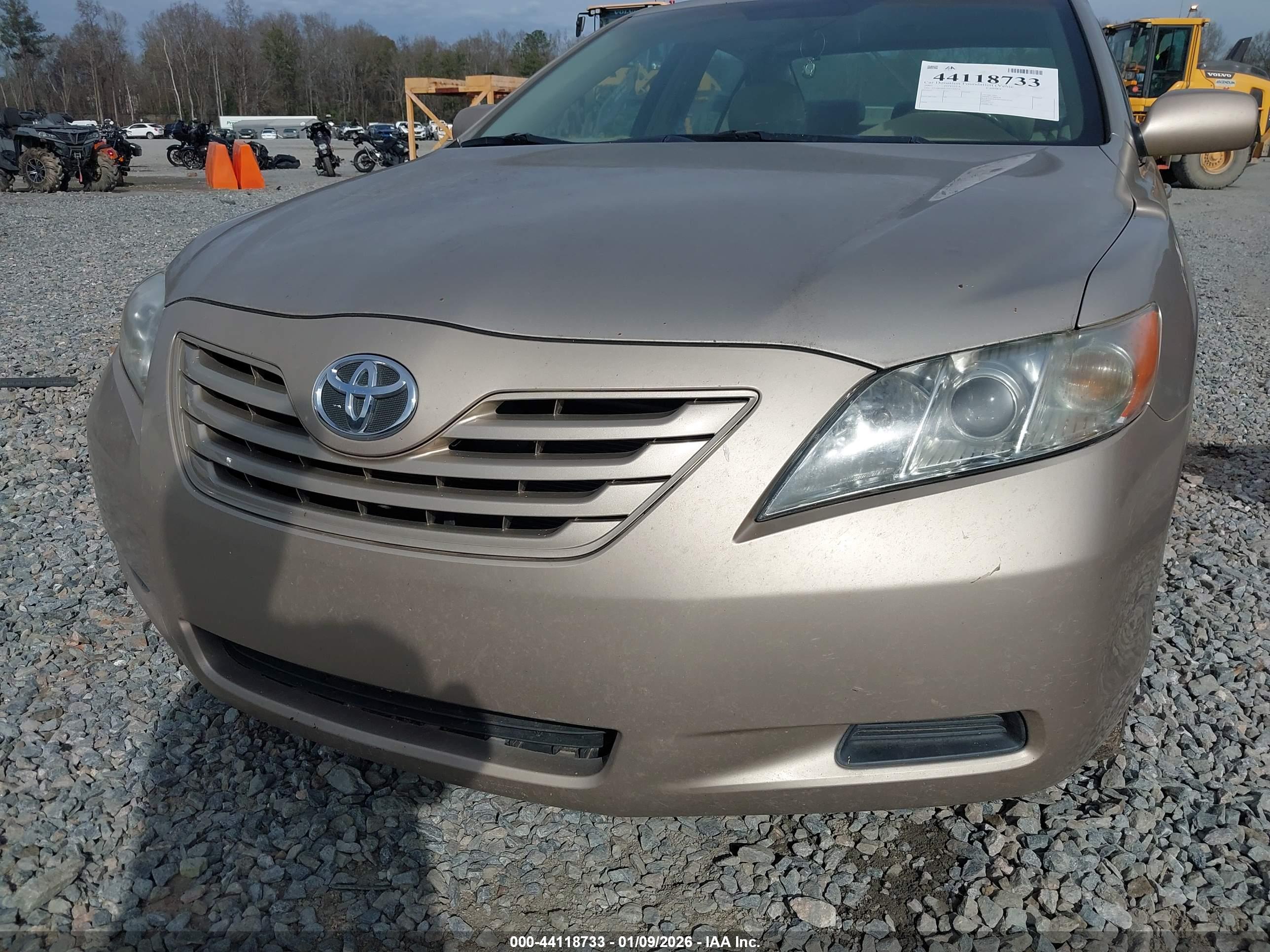 TOYOTA CAMRY image 6