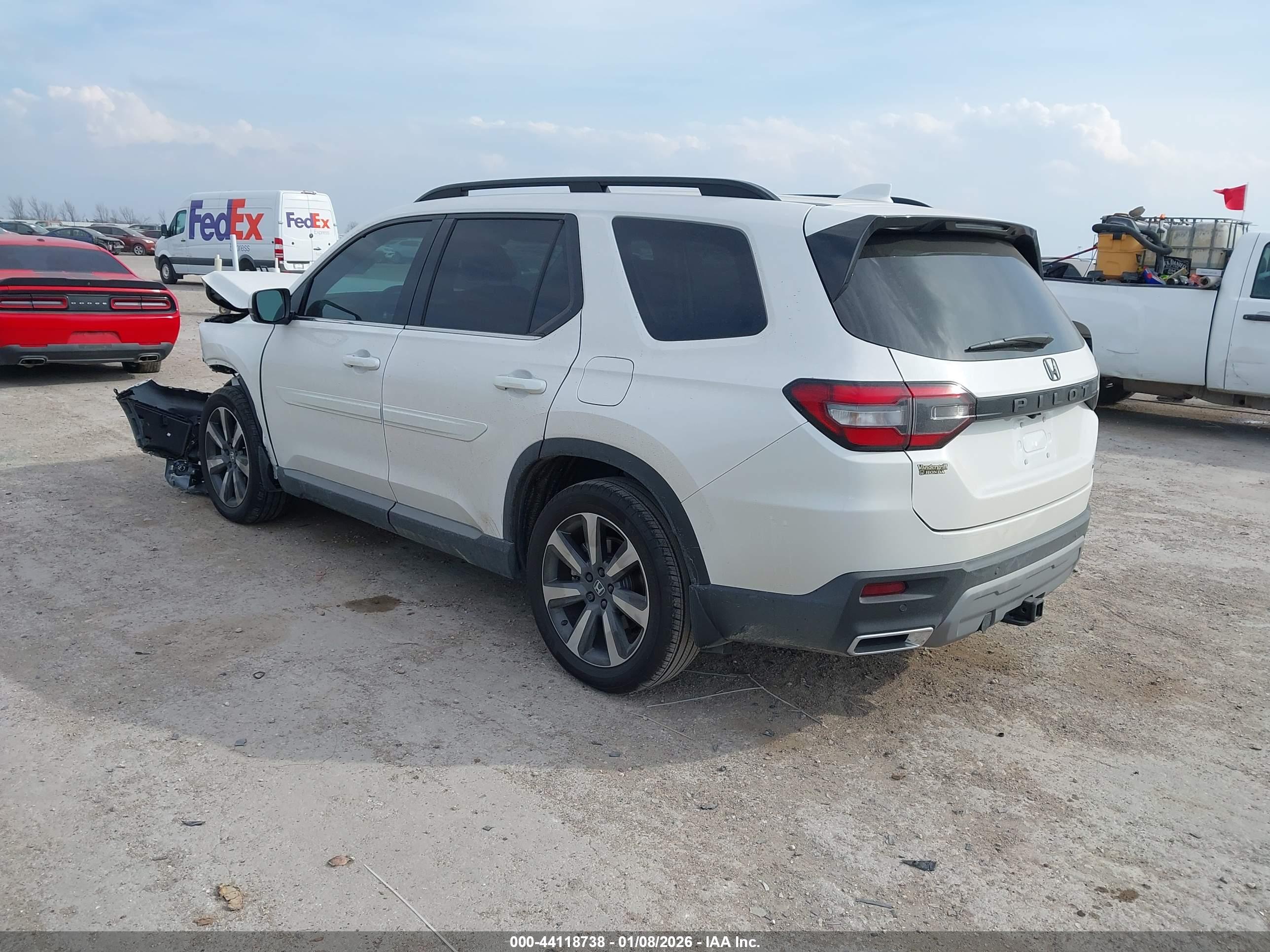 HONDA PILOT image 3