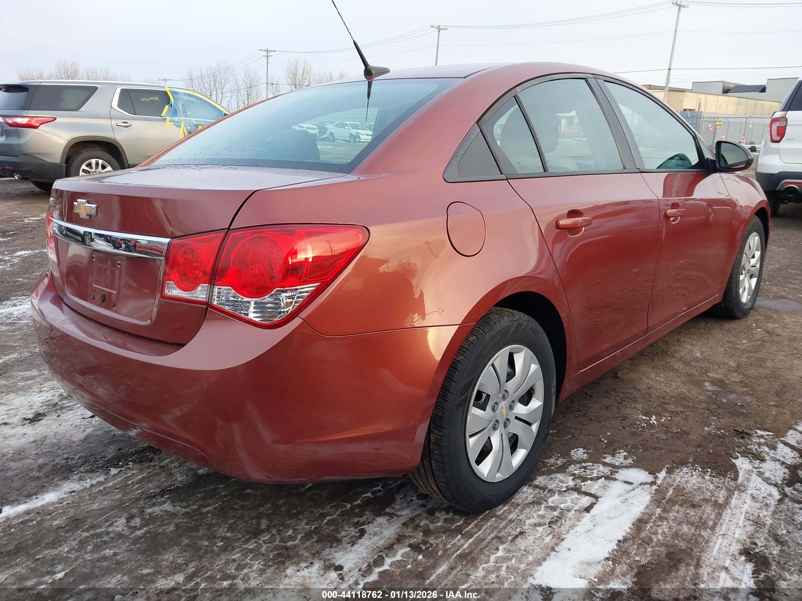 CHEVROLET CRUZE image 4