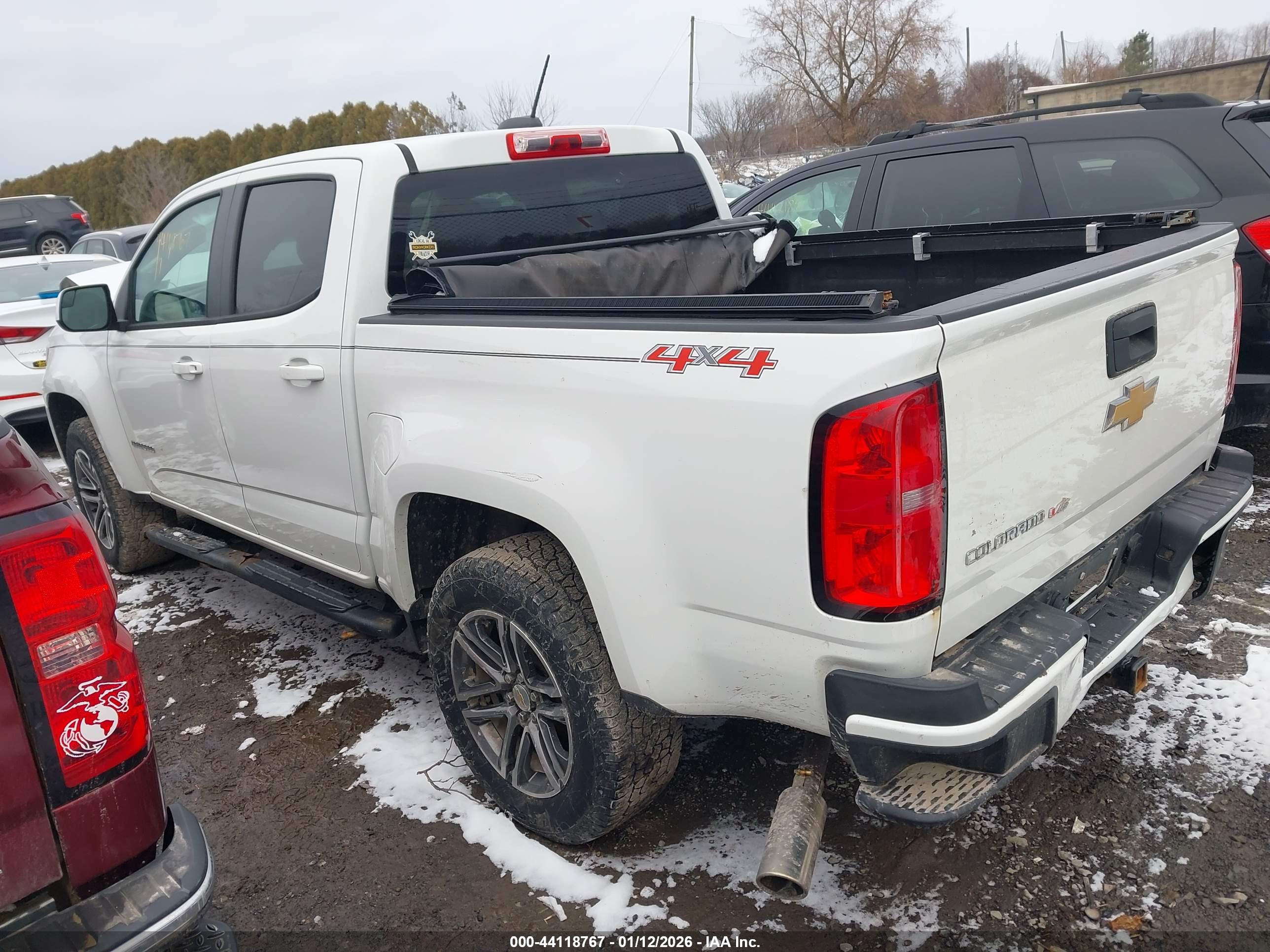 CHEVROLET COLORADO image 3