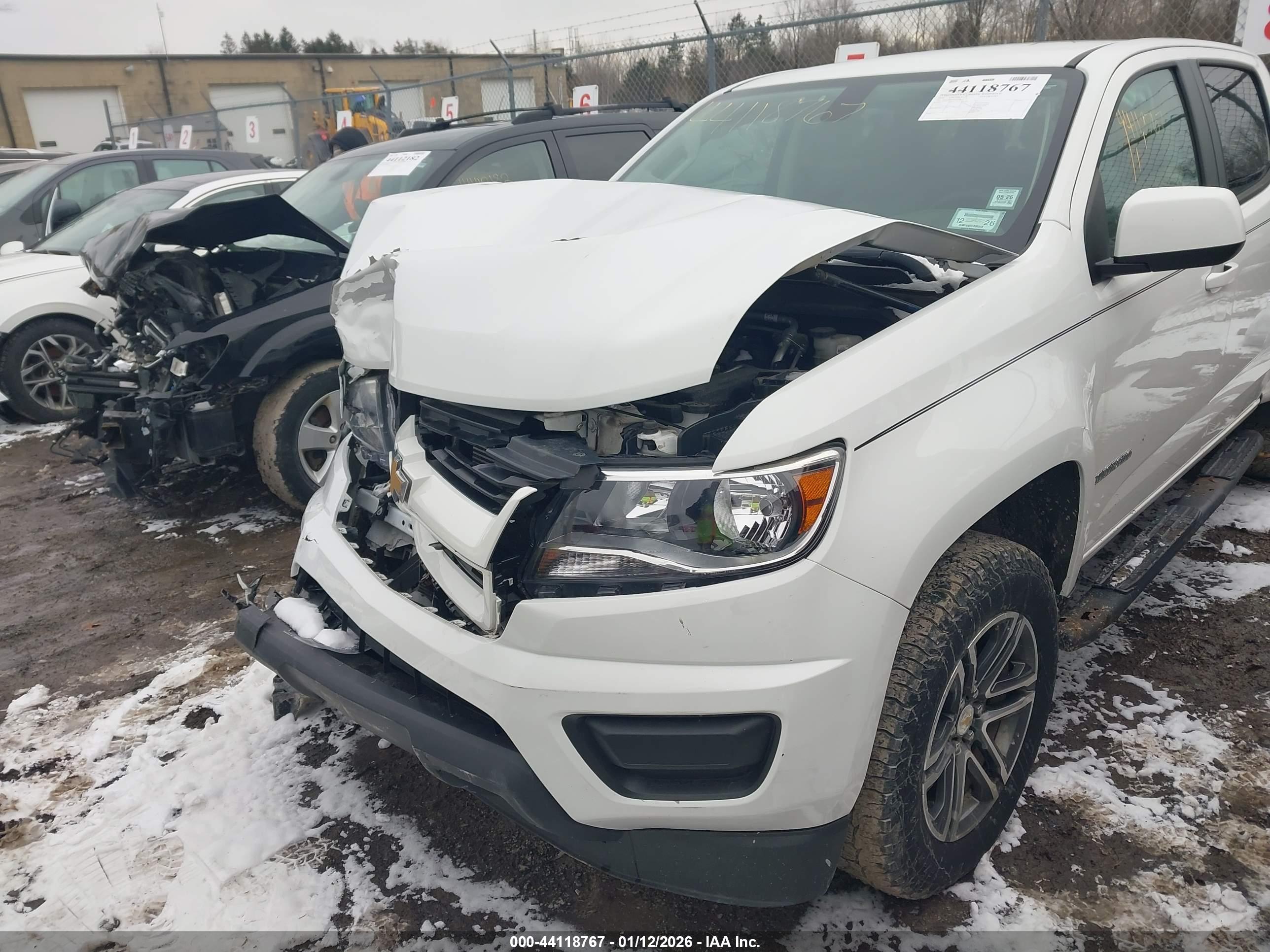 CHEVROLET COLORADO image 6
